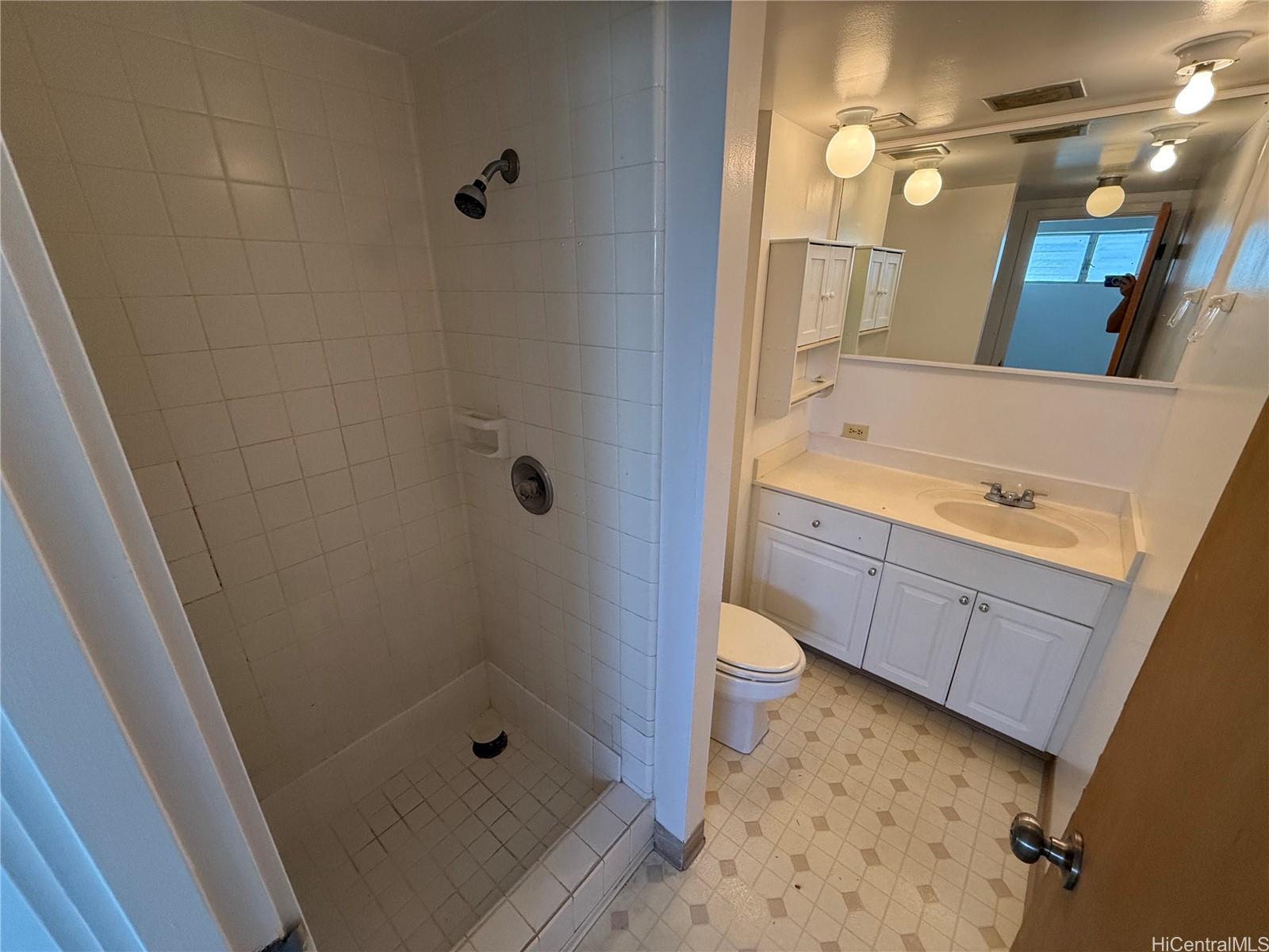 439 Keoniana Street Honolulu - Rental - photo 8 of 19