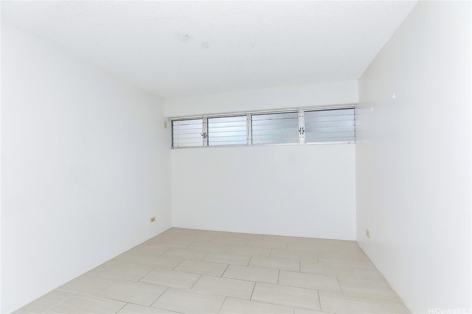 Oahu Surf 2 condo # 504, Honolulu, Hawaii - photo 12 of 23