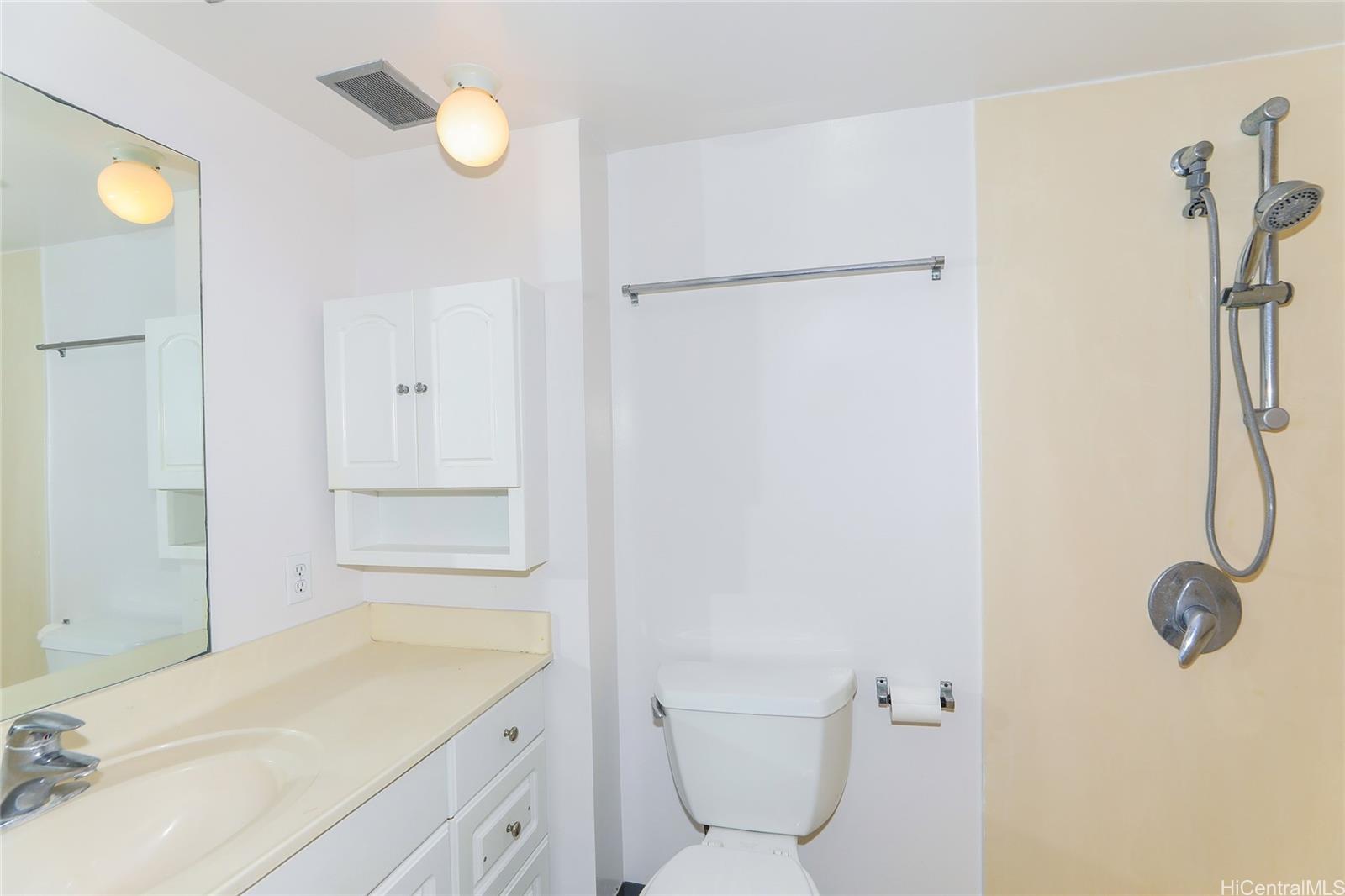 Oahu Surf 2 condo # 504, Honolulu, Hawaii - photo 13 of 23