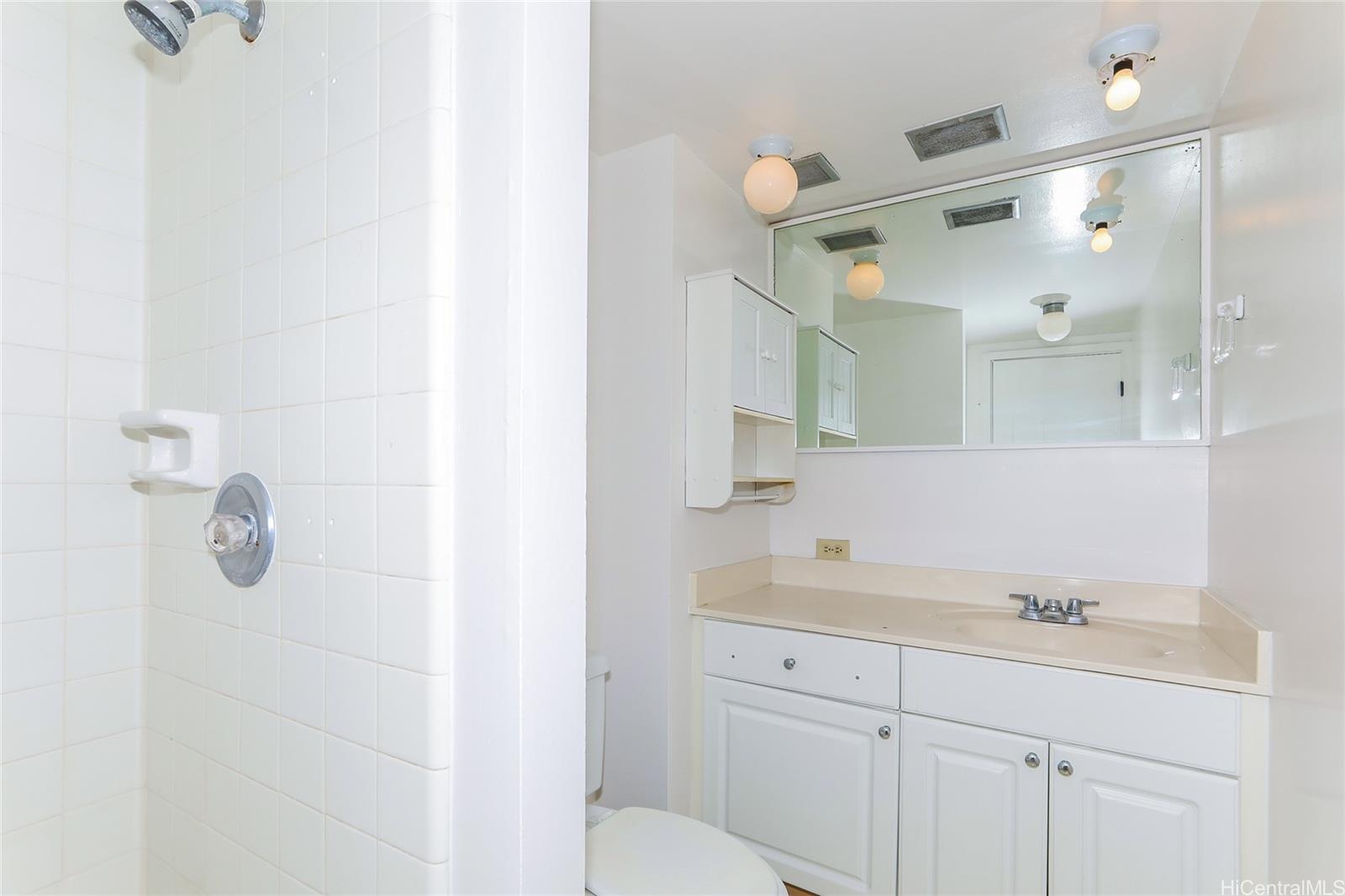 Oahu Surf 2 condo # 504, Honolulu, Hawaii - photo 18 of 23