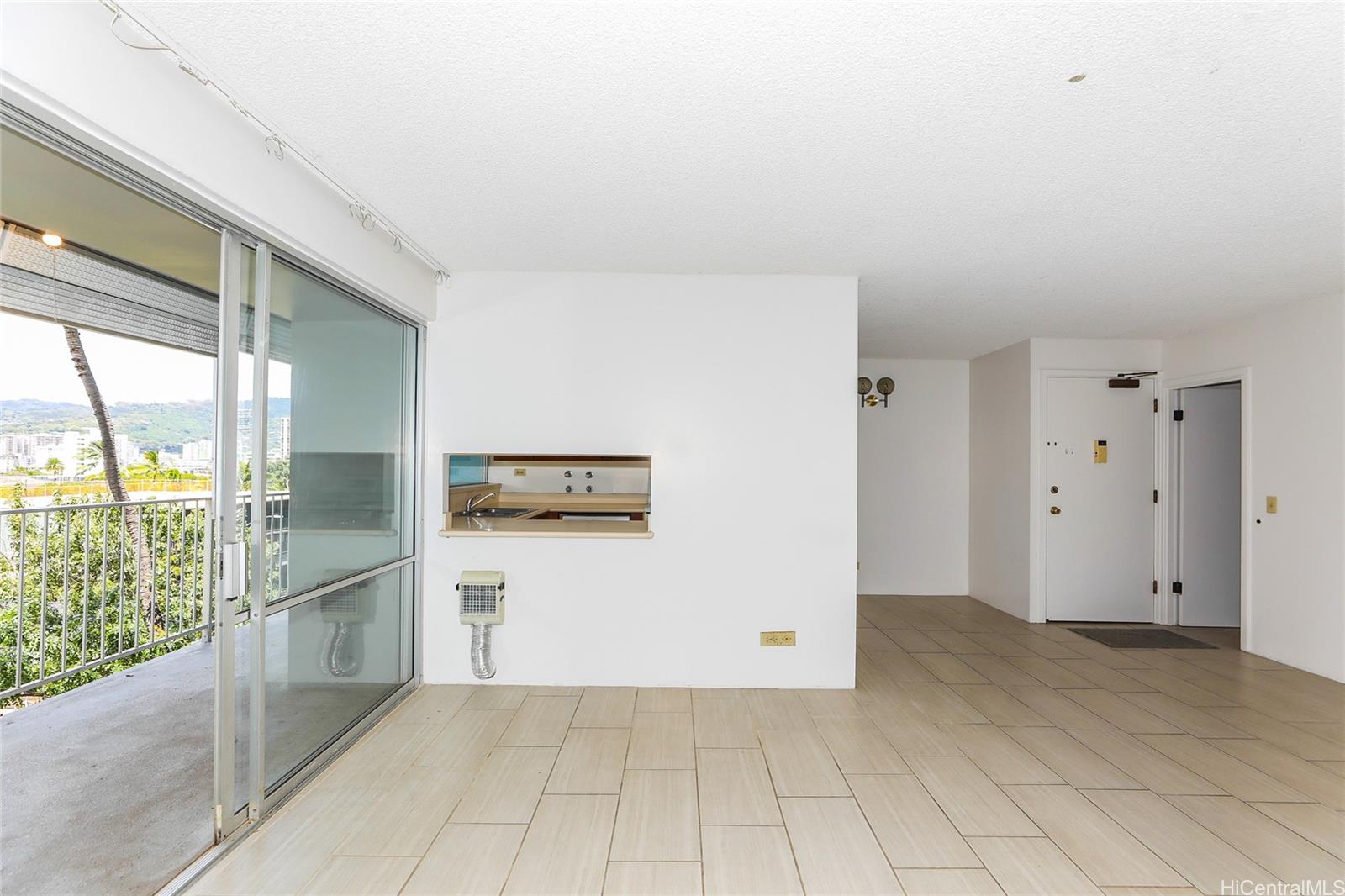 Oahu Surf 2 condo # 504, Honolulu, Hawaii - photo 5 of 23