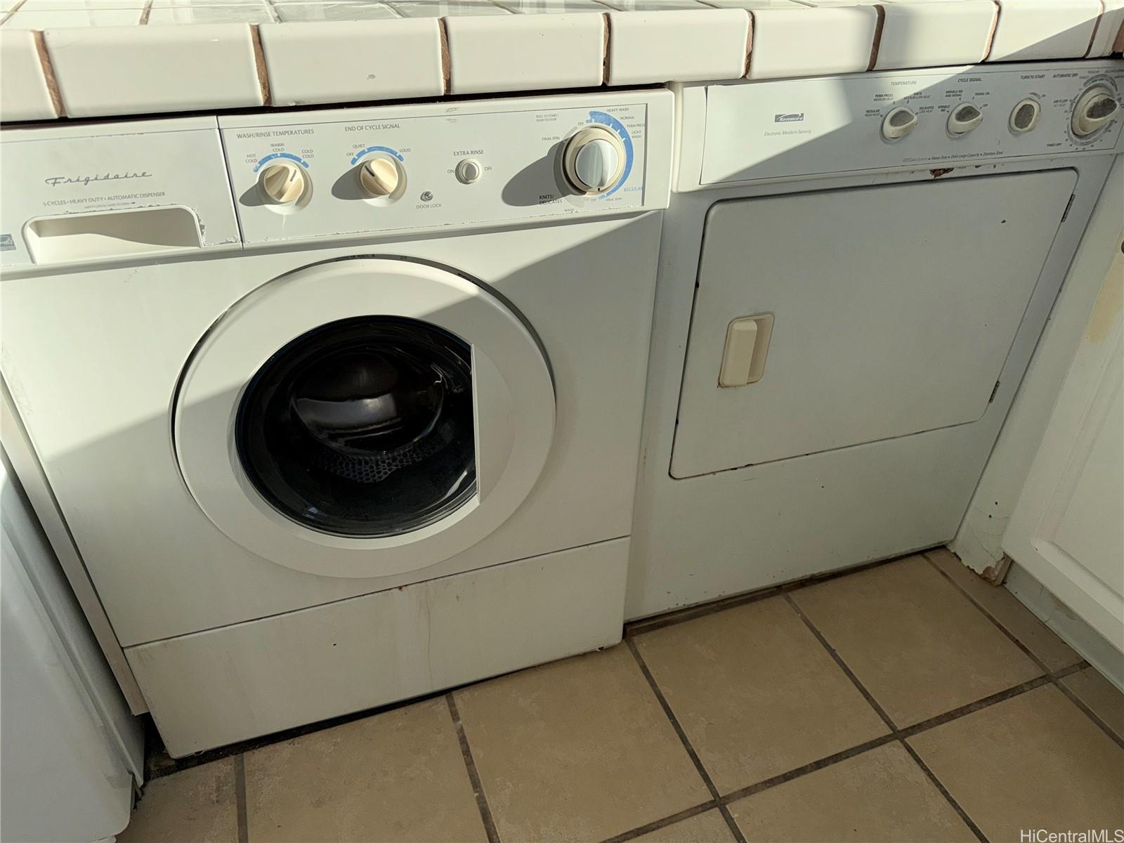 Oahu Surf 2 condo # 705, Honolulu, Hawaii - photo 13 of 20