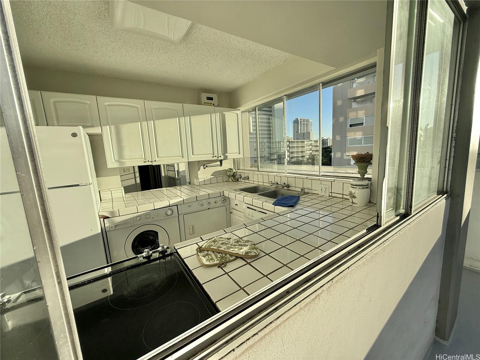 Oahu Surf 2 condo # 705, Honolulu, Hawaii - photo 5 of 20