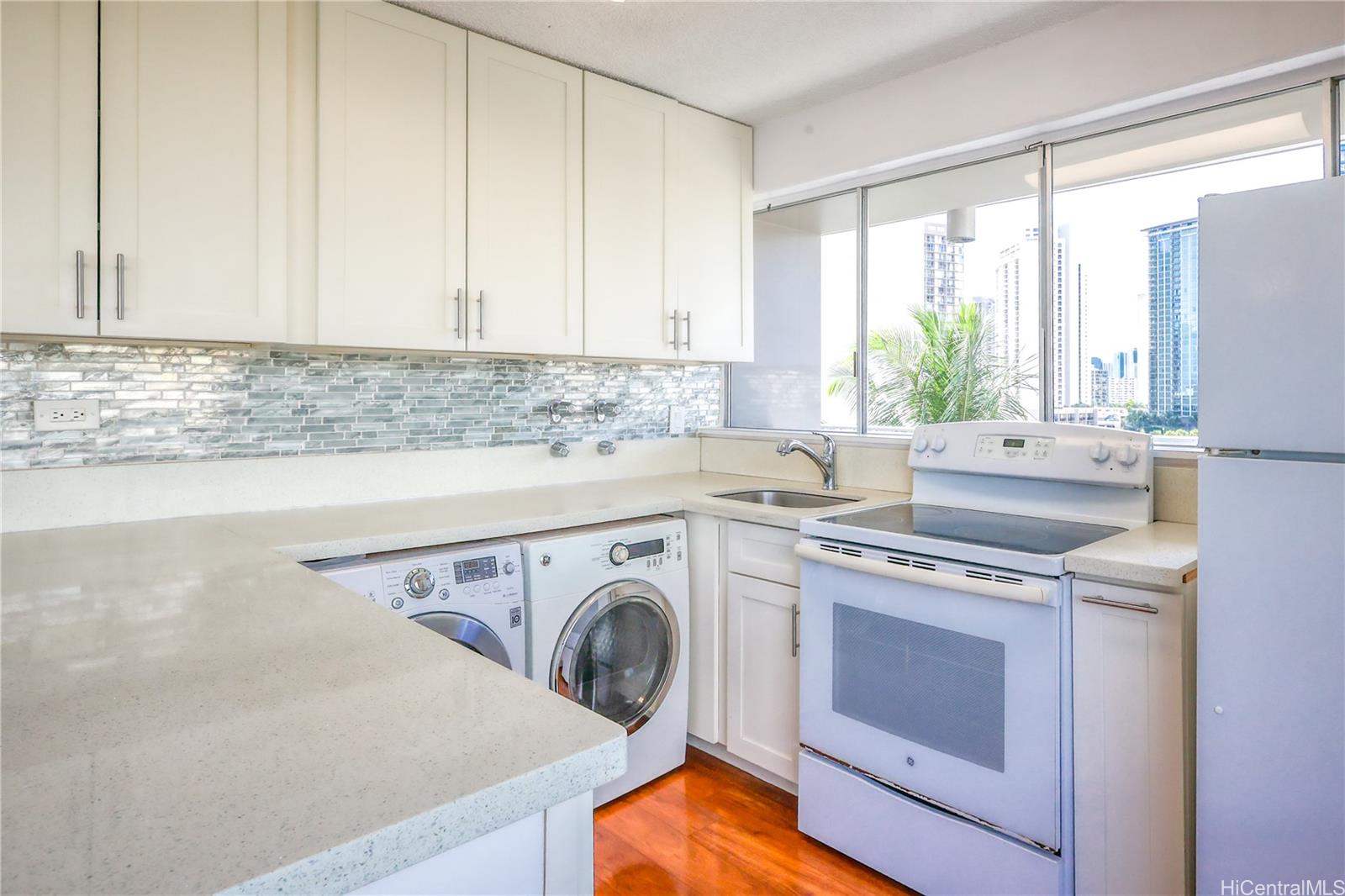 439 Keoniana Street Honolulu - Rental - photo 4 of 21