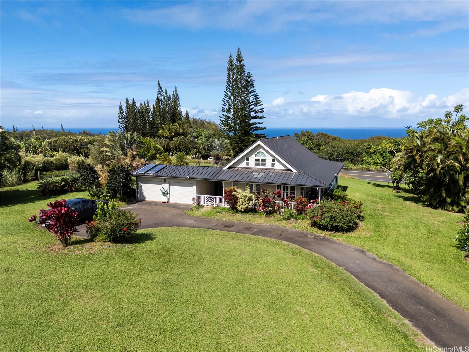 44  Kaupakalua Road Makawao, Maui home - photo 3 of 22