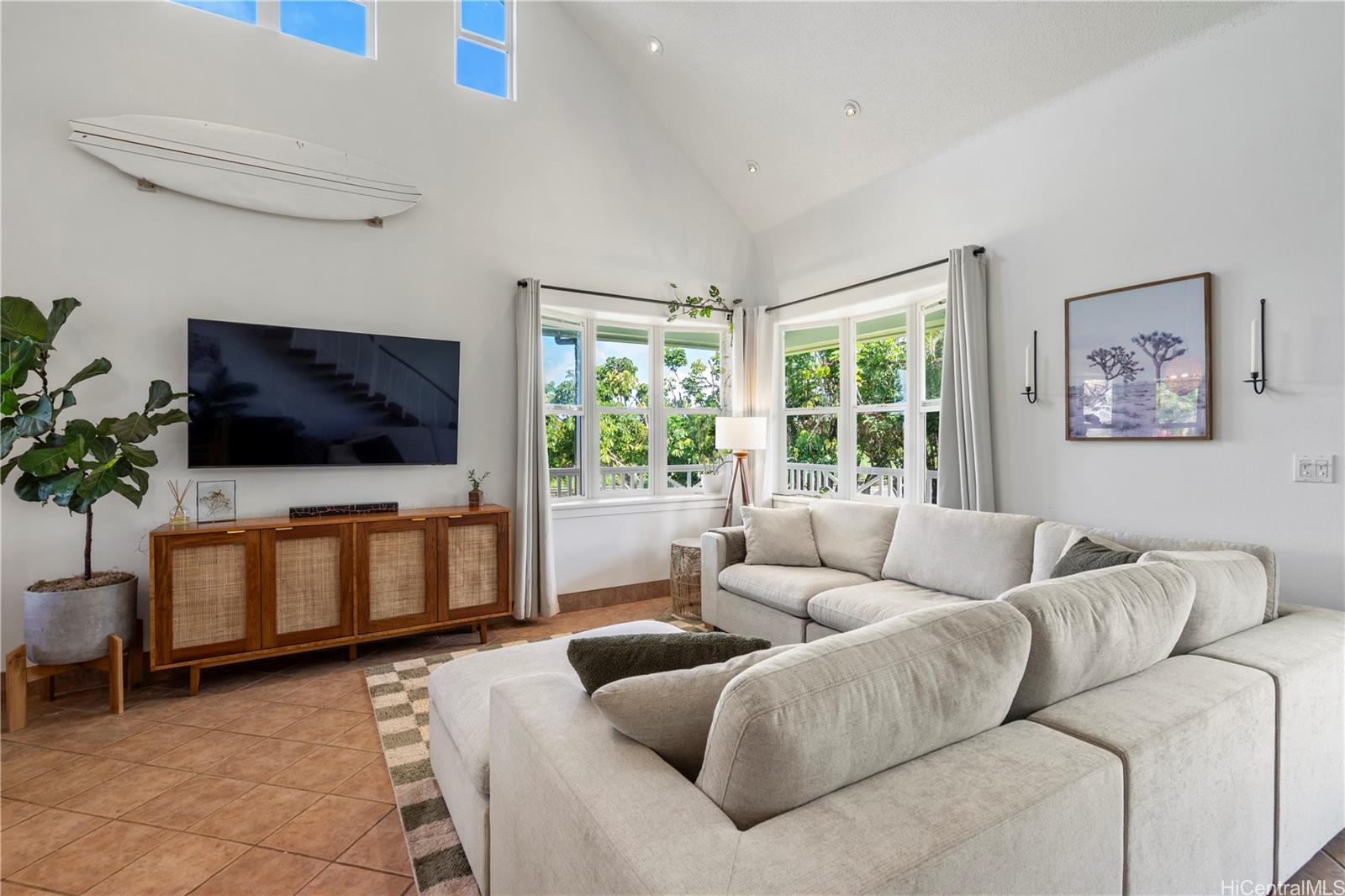 44  Kaupakalua Road Makawao, Maui home - photo 5 of 22