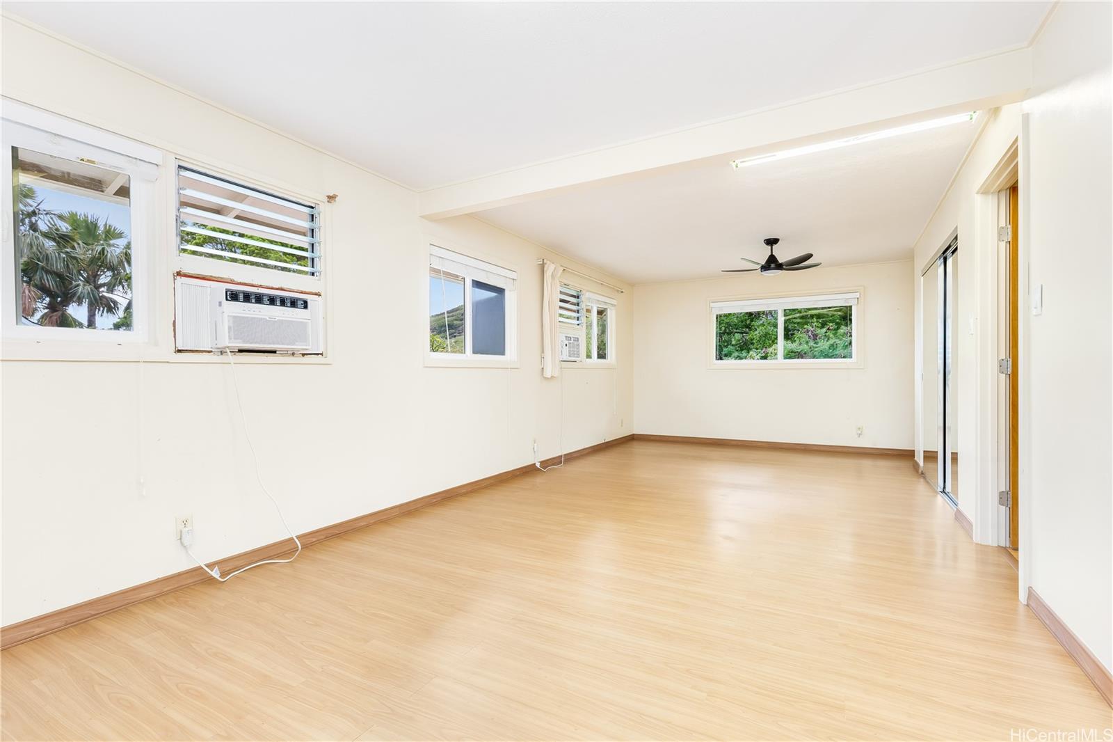 440  Halaki Street Niu Valley, Diamond Head home - photo 13 of 24