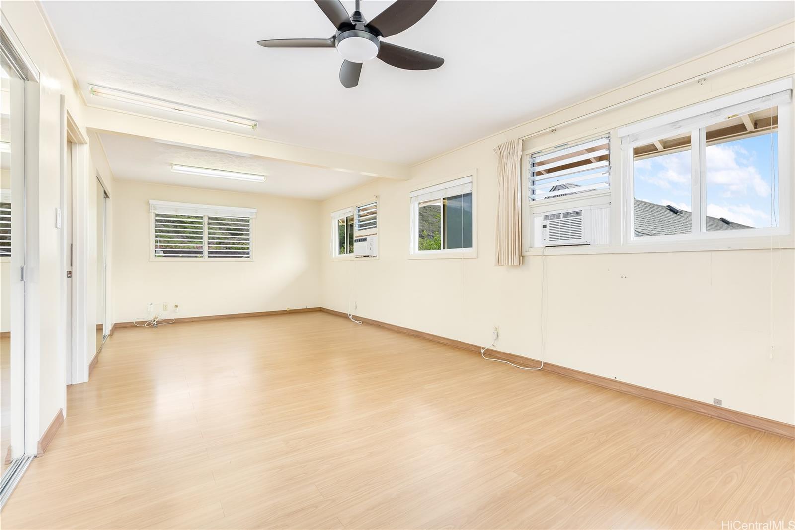 440  Halaki Street Niu Valley, Diamond Head home - photo 14 of 24