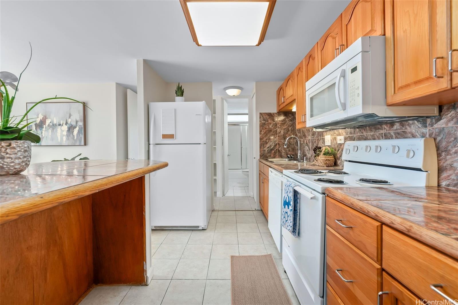 Kailani condo # 1101, Honolulu, Hawaii - photo 3 of 25