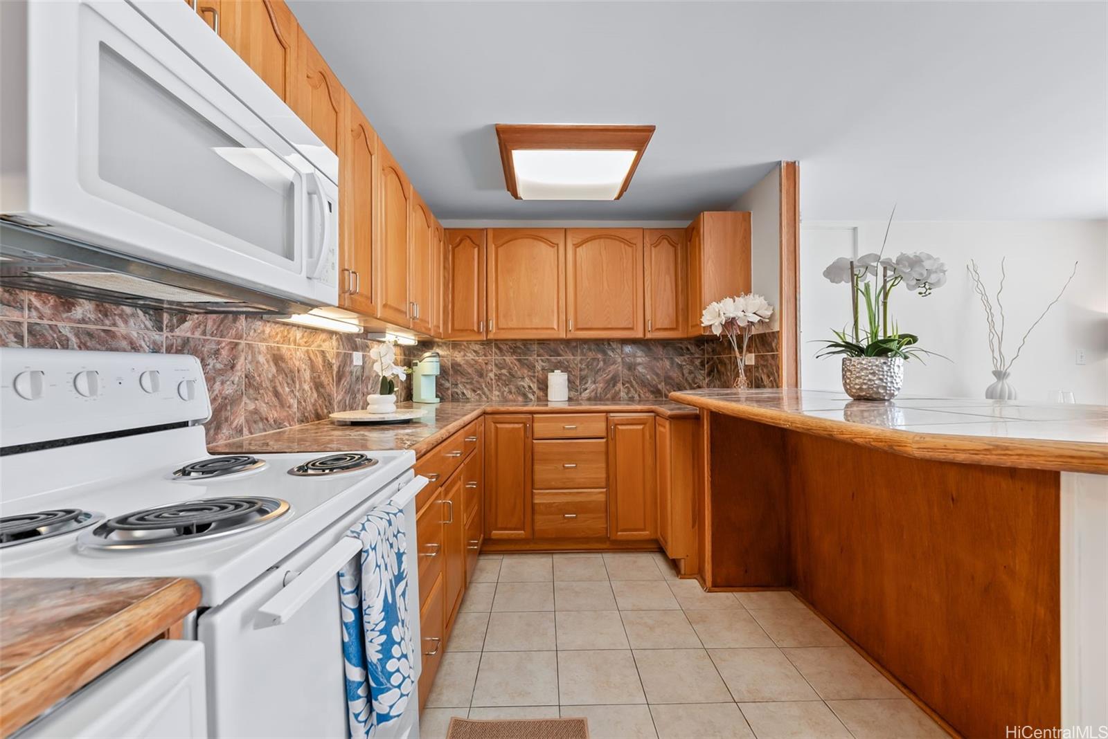 Kailani condo # 1101, Honolulu, Hawaii - photo 6 of 20