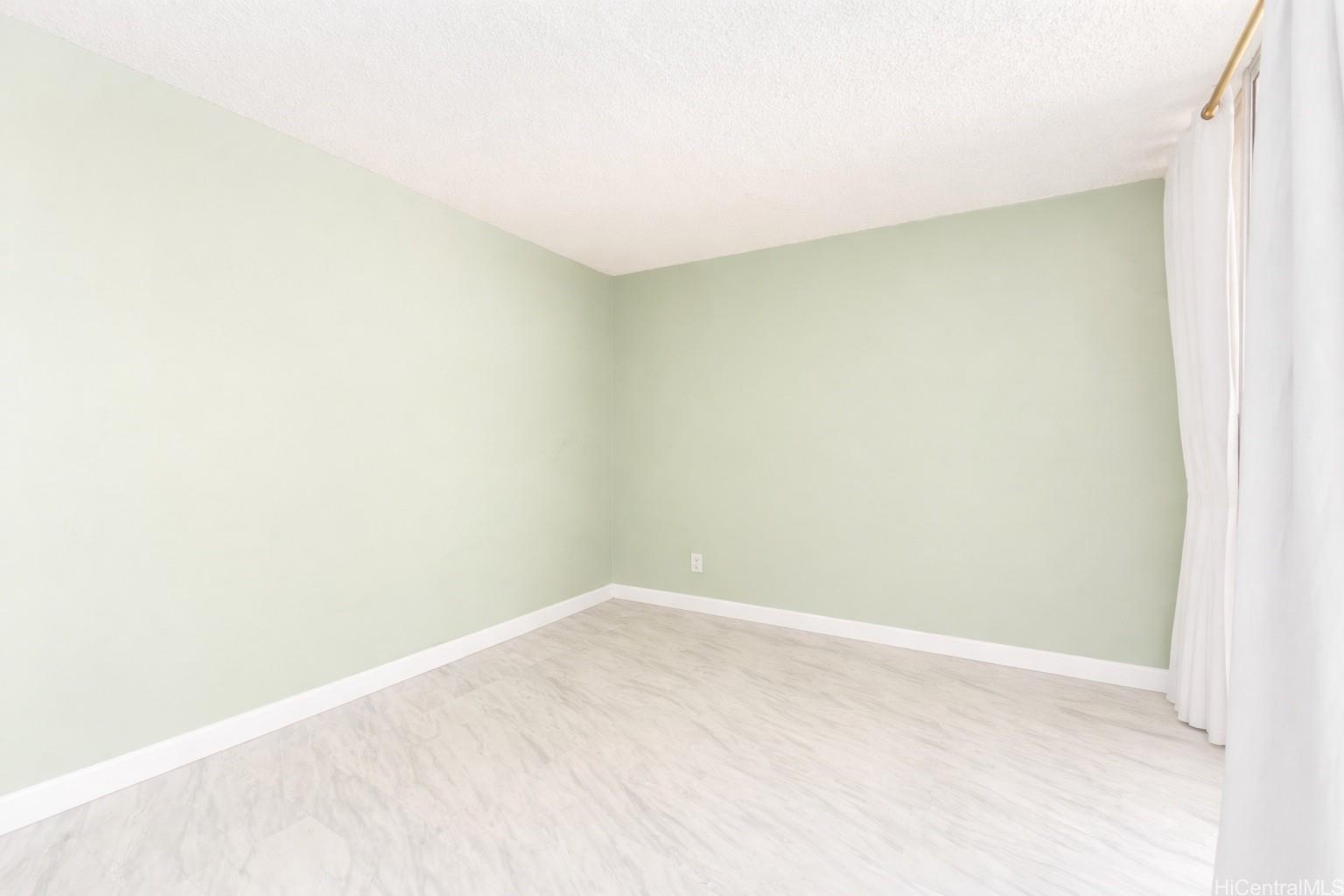 Kailani condo # 402, Honolulu, Hawaii - photo 5 of 17