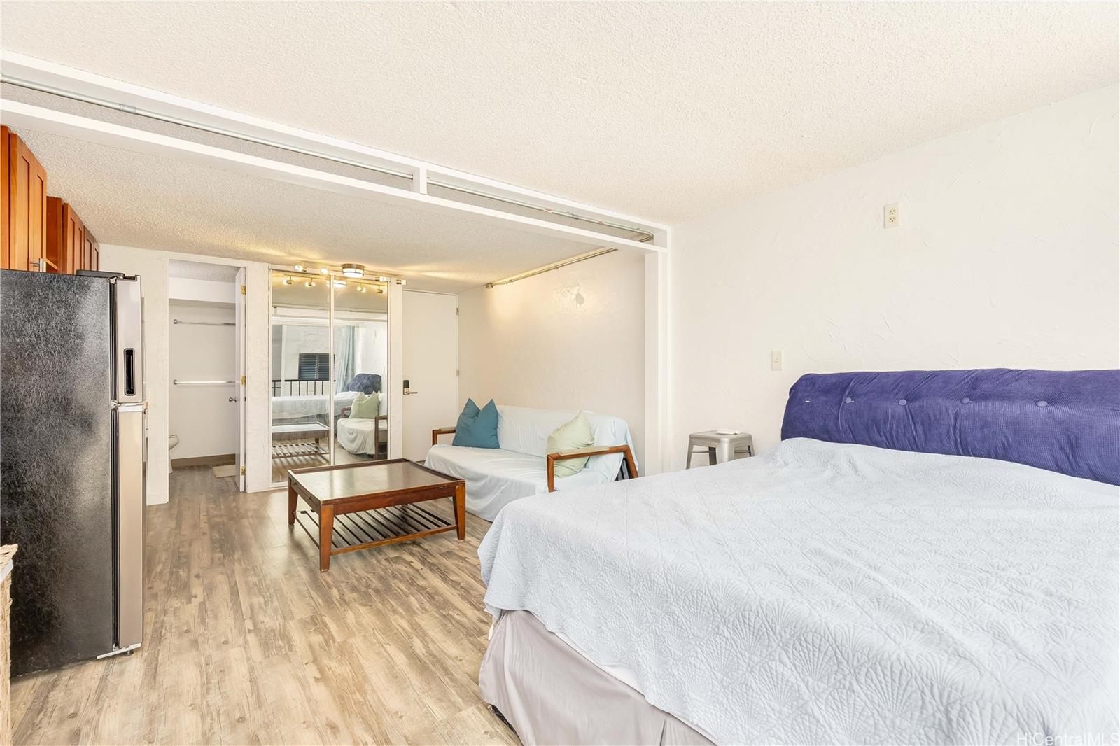 Kailani condo # 402, Honolulu, Hawaii - photo 9 of 17