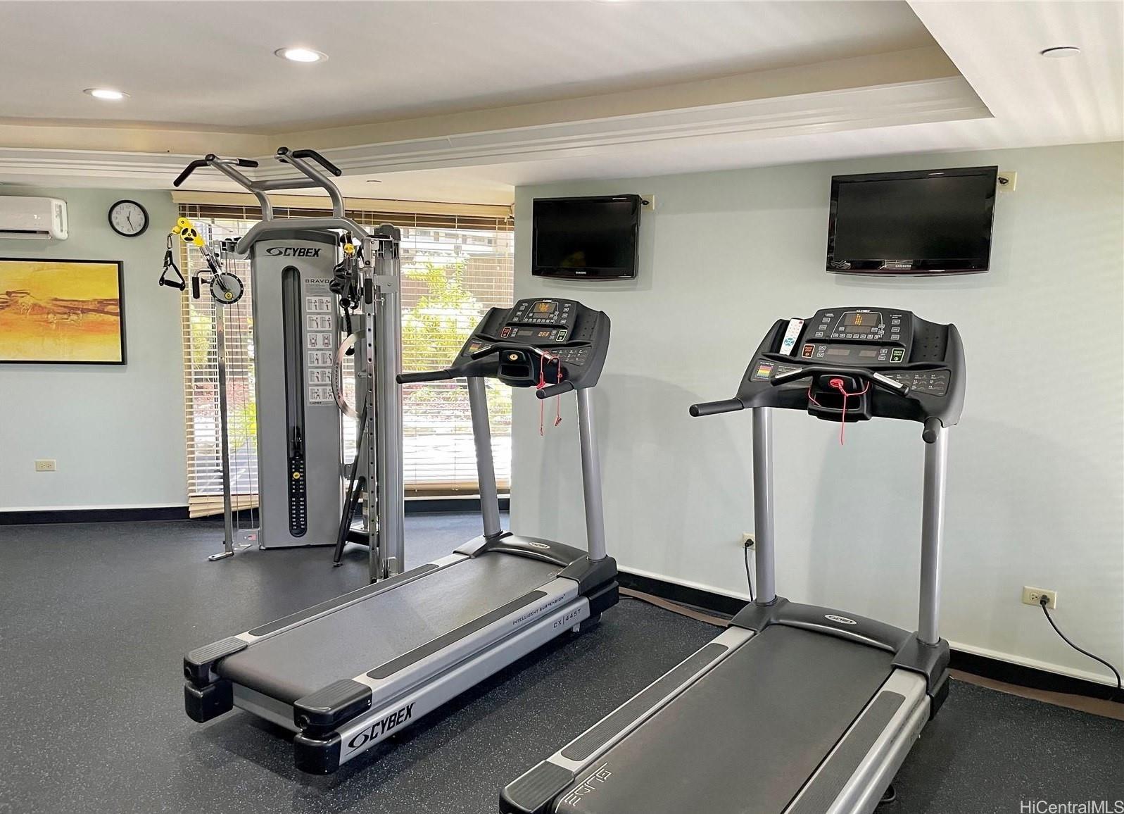 Royal Garden At Waikiki condo # 1612, Honolulu, Hawaii - photo 14 of 21