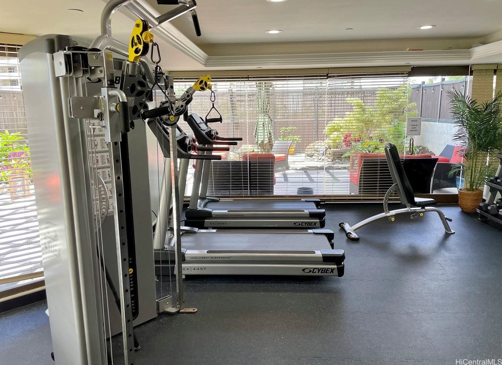 Royal Garden At Waikiki condo # 1612, Honolulu, Hawaii - photo 16 of 21