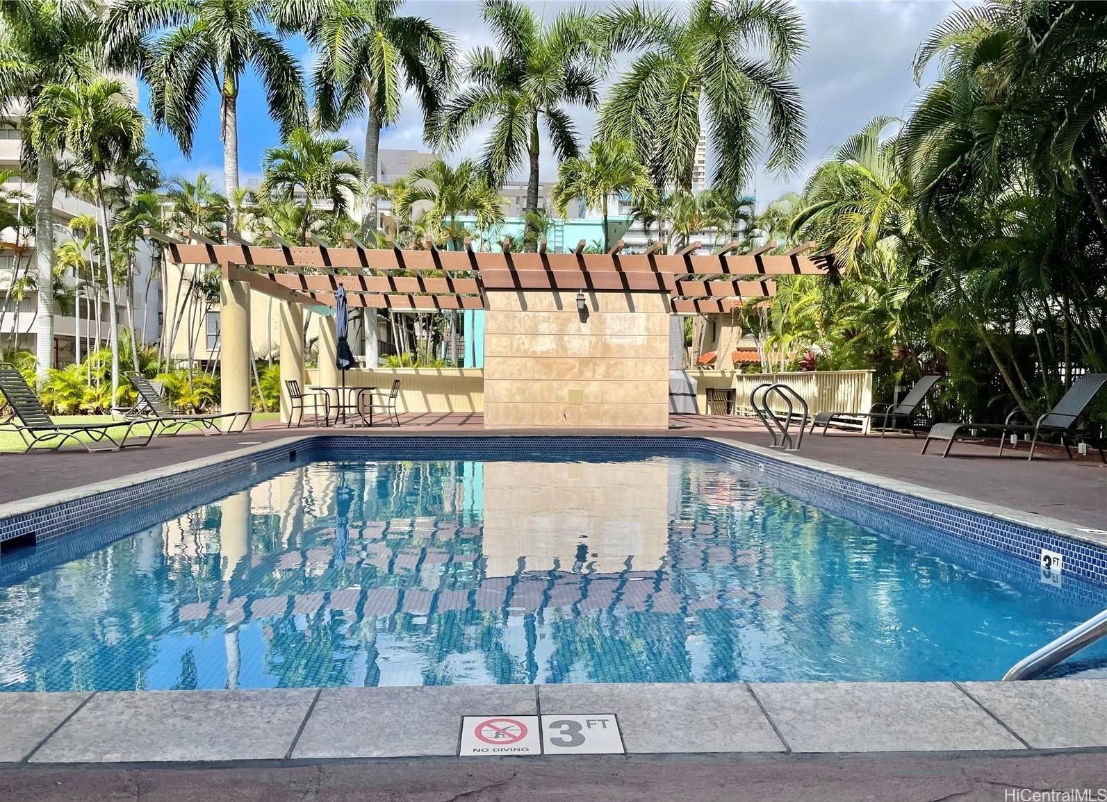 Royal Garden At Waikiki condo # 1612, Honolulu, Hawaii - photo 18 of 21