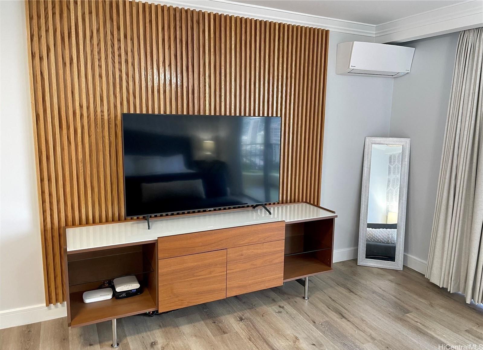 Royal Garden At Waikiki condo # 1612, Honolulu, Hawaii - photo 4 of 21