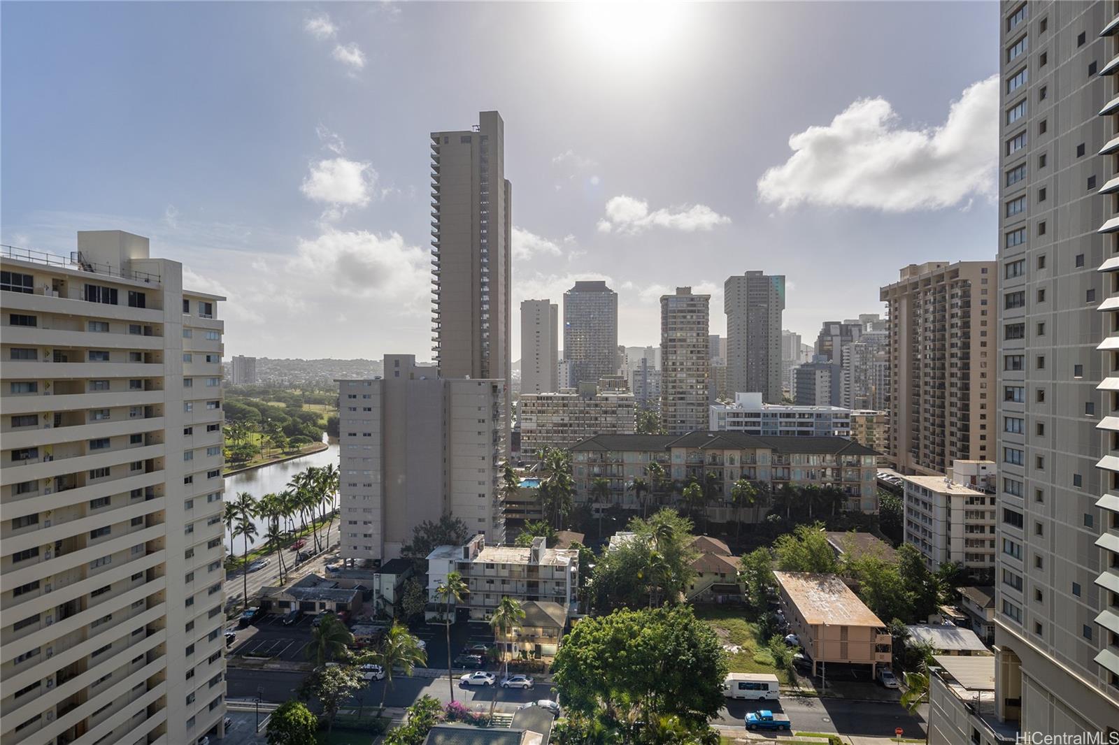 Royal Garden At Waikiki condo # 1703, Honolulu, Hawaii - photo 12 of 20