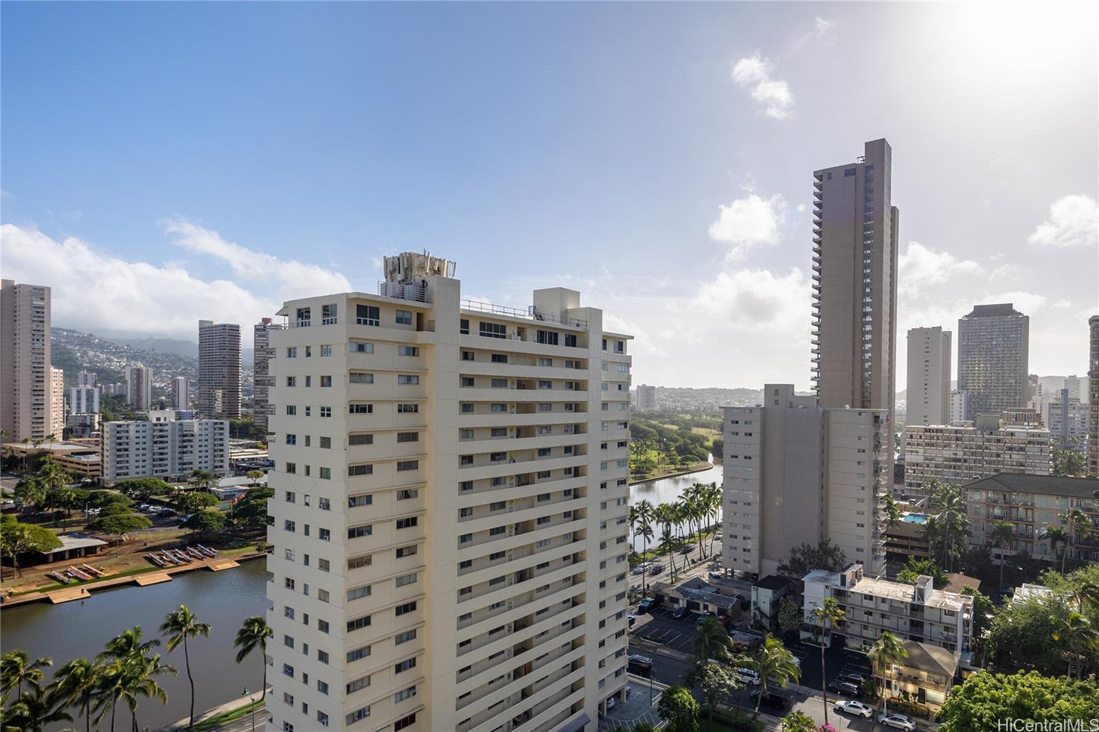 Royal Garden At Waikiki condo # 1703, Honolulu, Hawaii - photo 13 of 20