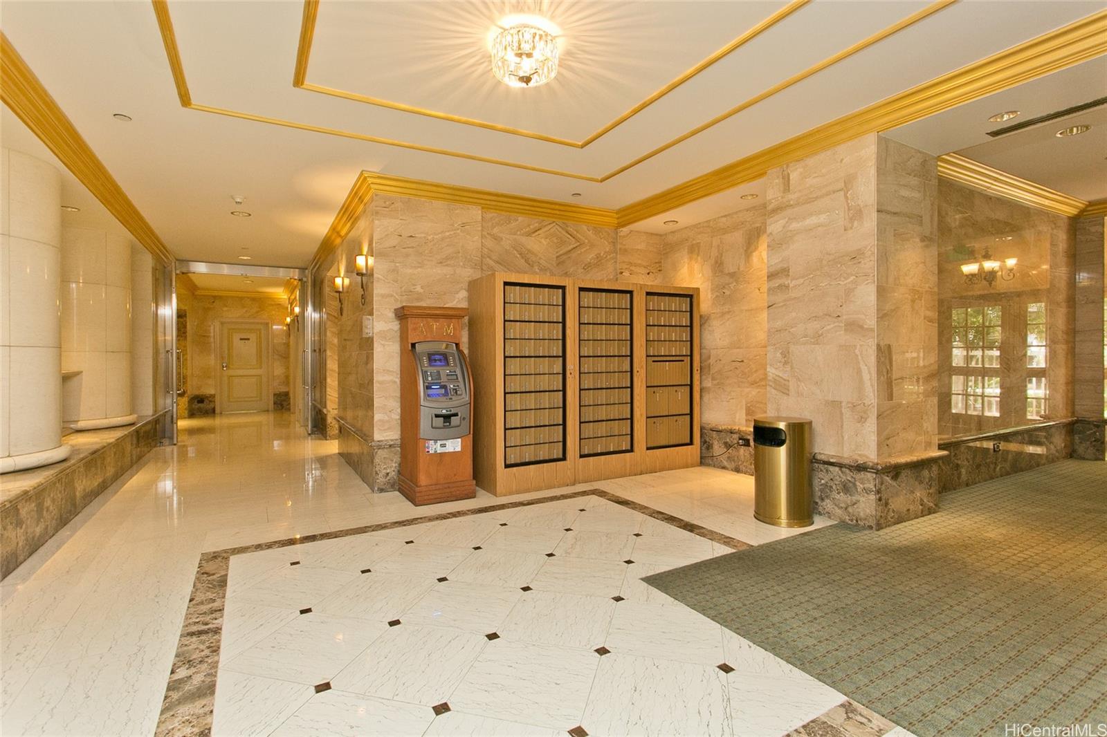 Royal Garden At Waikiki condo # 1705, Honolulu, Hawaii - photo 13 of 18