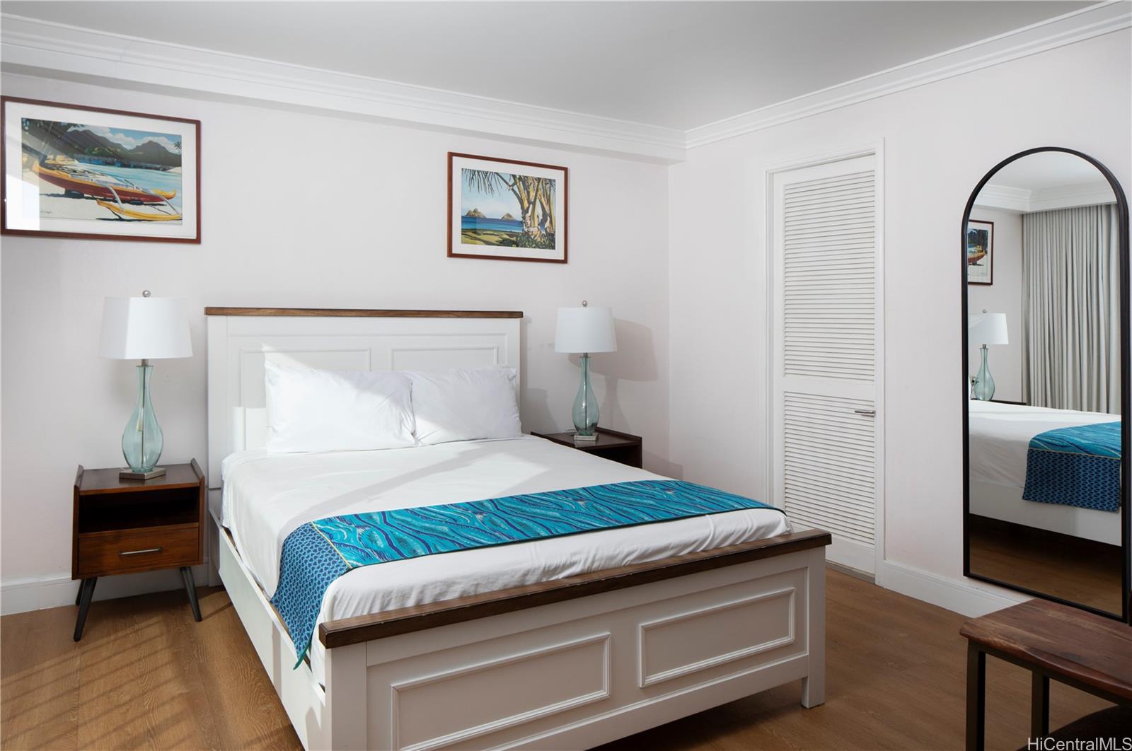 Royal Garden At Waikiki condo # 1711, Honolulu, Hawaii - photo 5 of 23