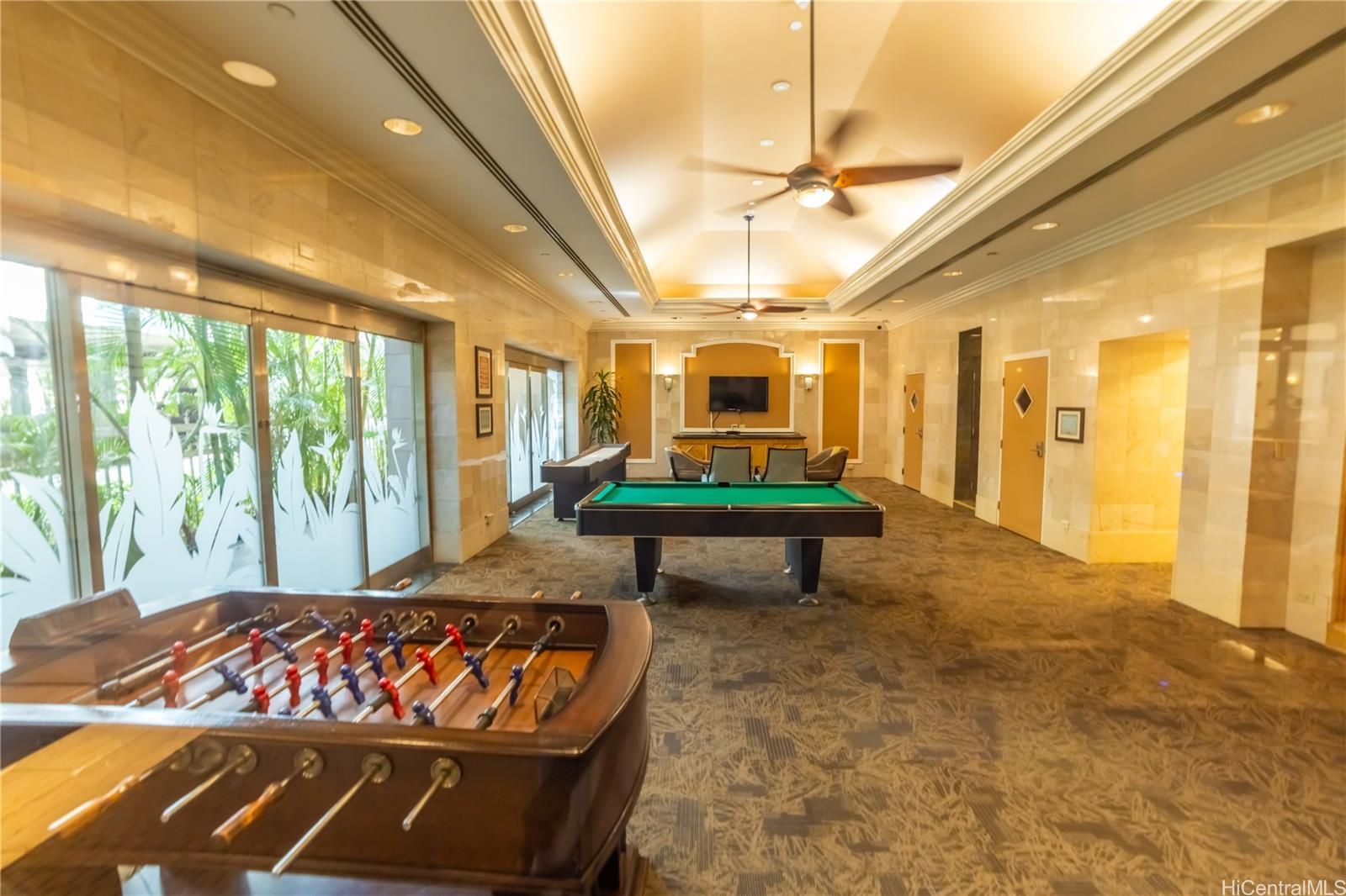 Royal Garden At Waikiki condo # 1804, Honolulu, Hawaii - photo 16 of 16