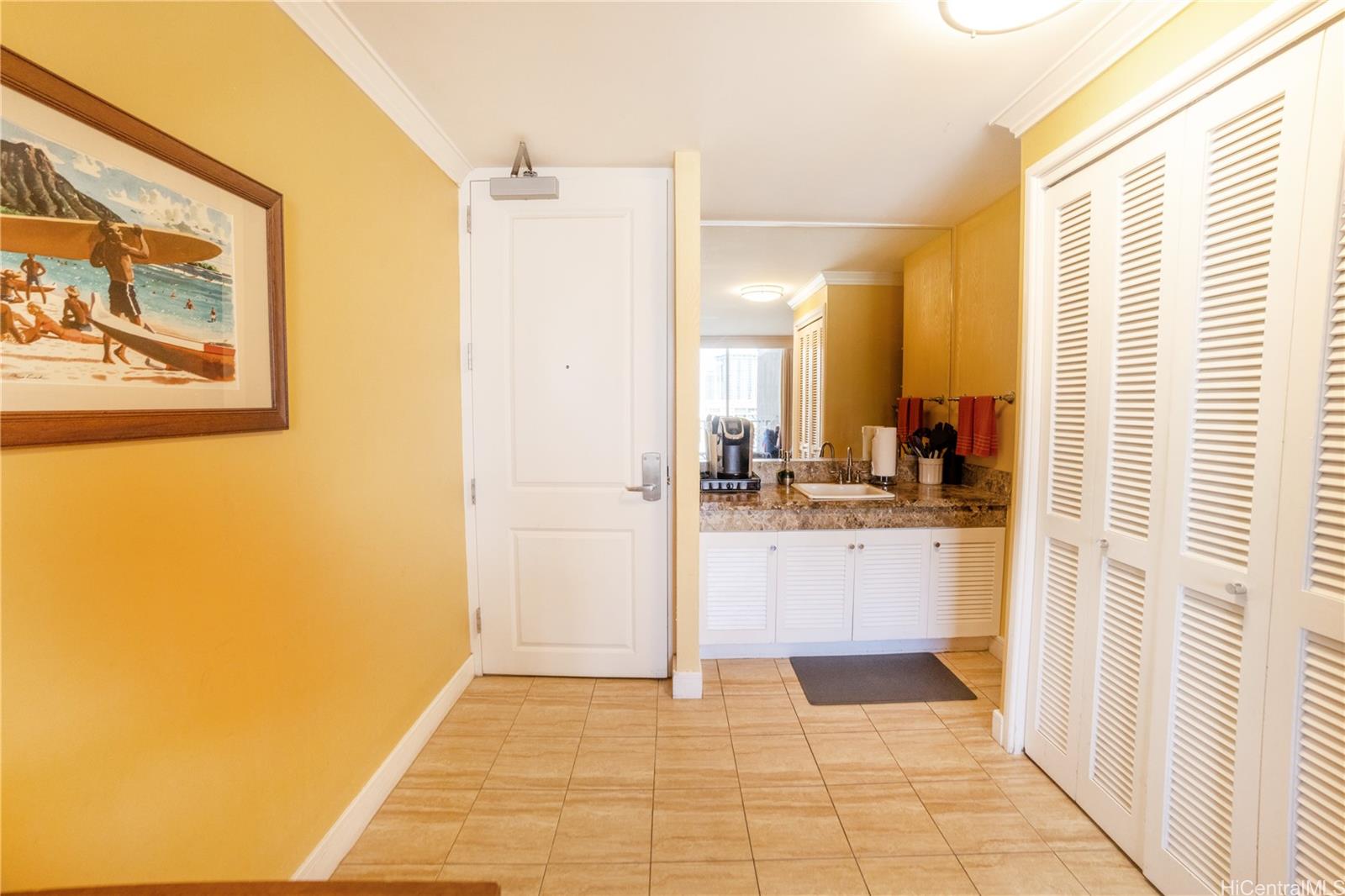 Royal Garden At Waikiki condo # 1804, Honolulu, Hawaii - photo 6 of 16