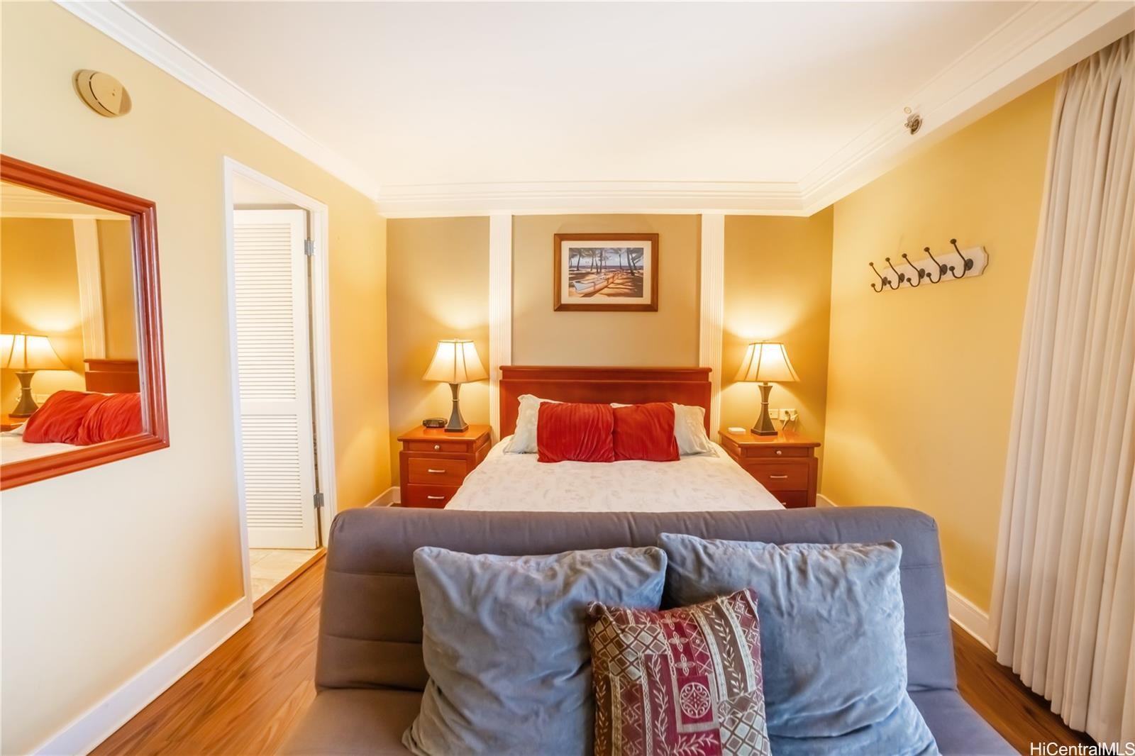 Royal Garden At Waikiki condo # 1804, Honolulu, Hawaii - photo 2 of 16