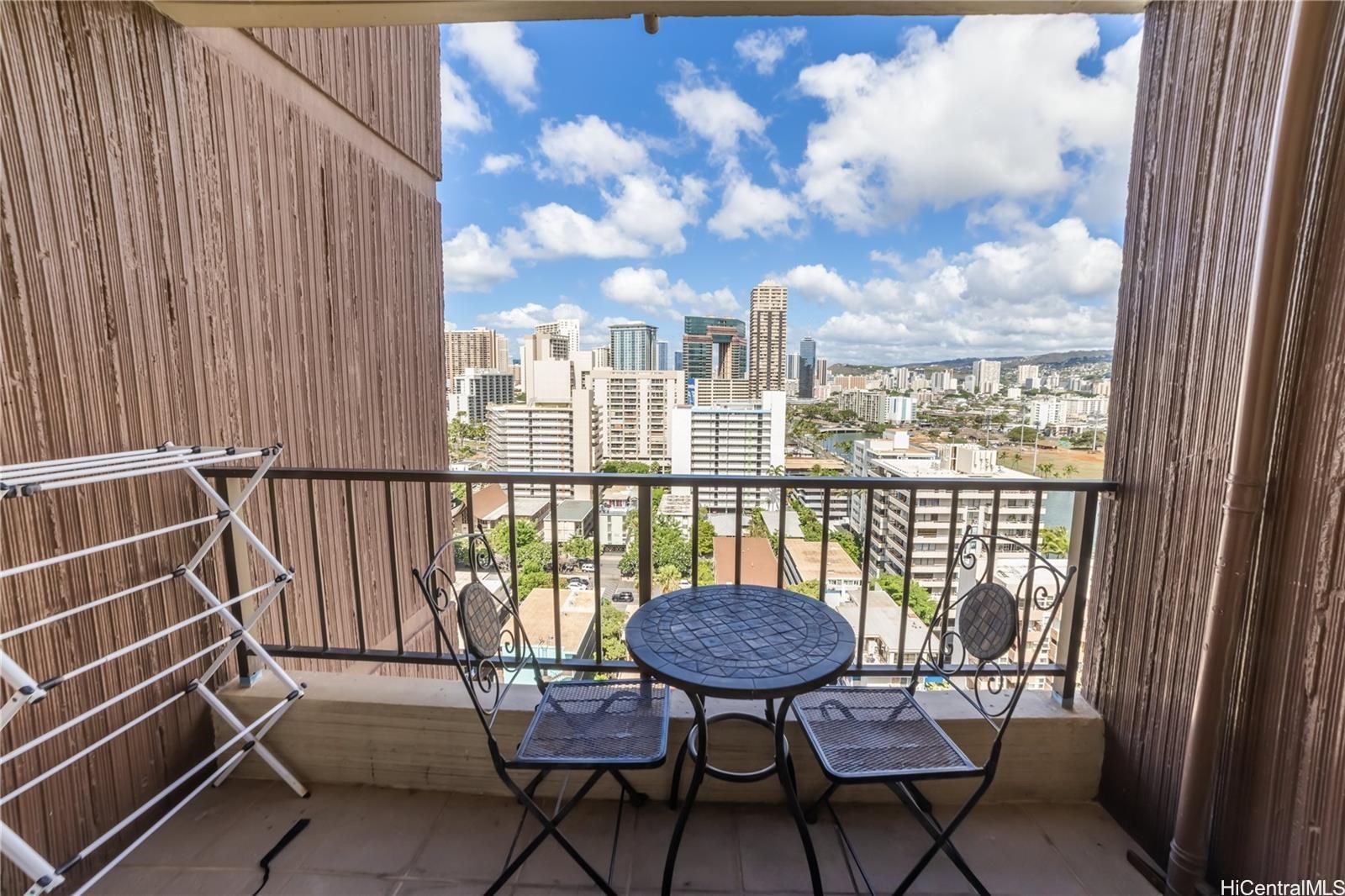 Royal Garden At Waikiki condo # 1804, Honolulu, Hawaii - photo 10 of 16