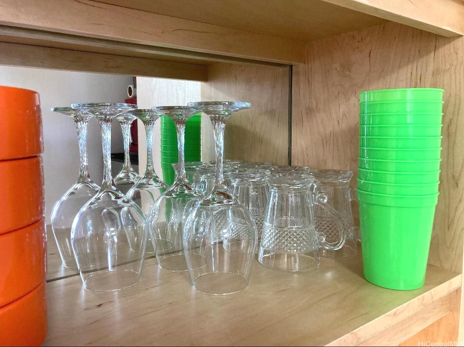 Royal Garden At Waikiki condo # 1808, Honolulu, Hawaii - photo 11 of 25