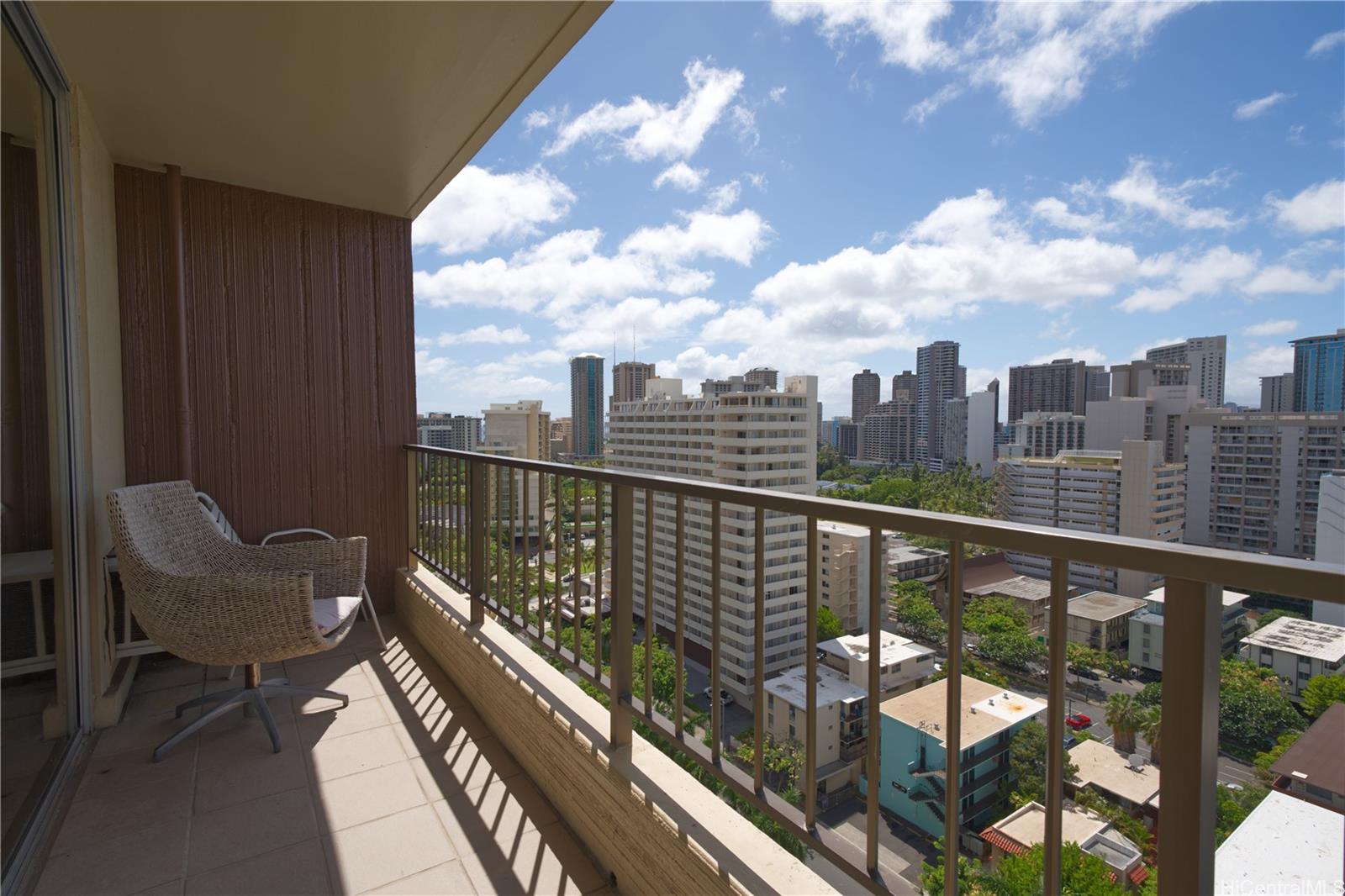 Royal Garden At Waikiki condo # 1812, Honolulu, Hawaii - photo 9 of 23