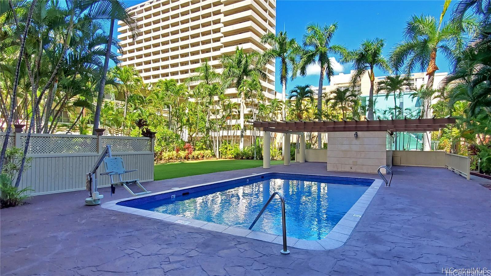 ROYAL GARDEN AT WAIKIKI condo # 2107, Honolulu, Hawaii - photo 18 of 22