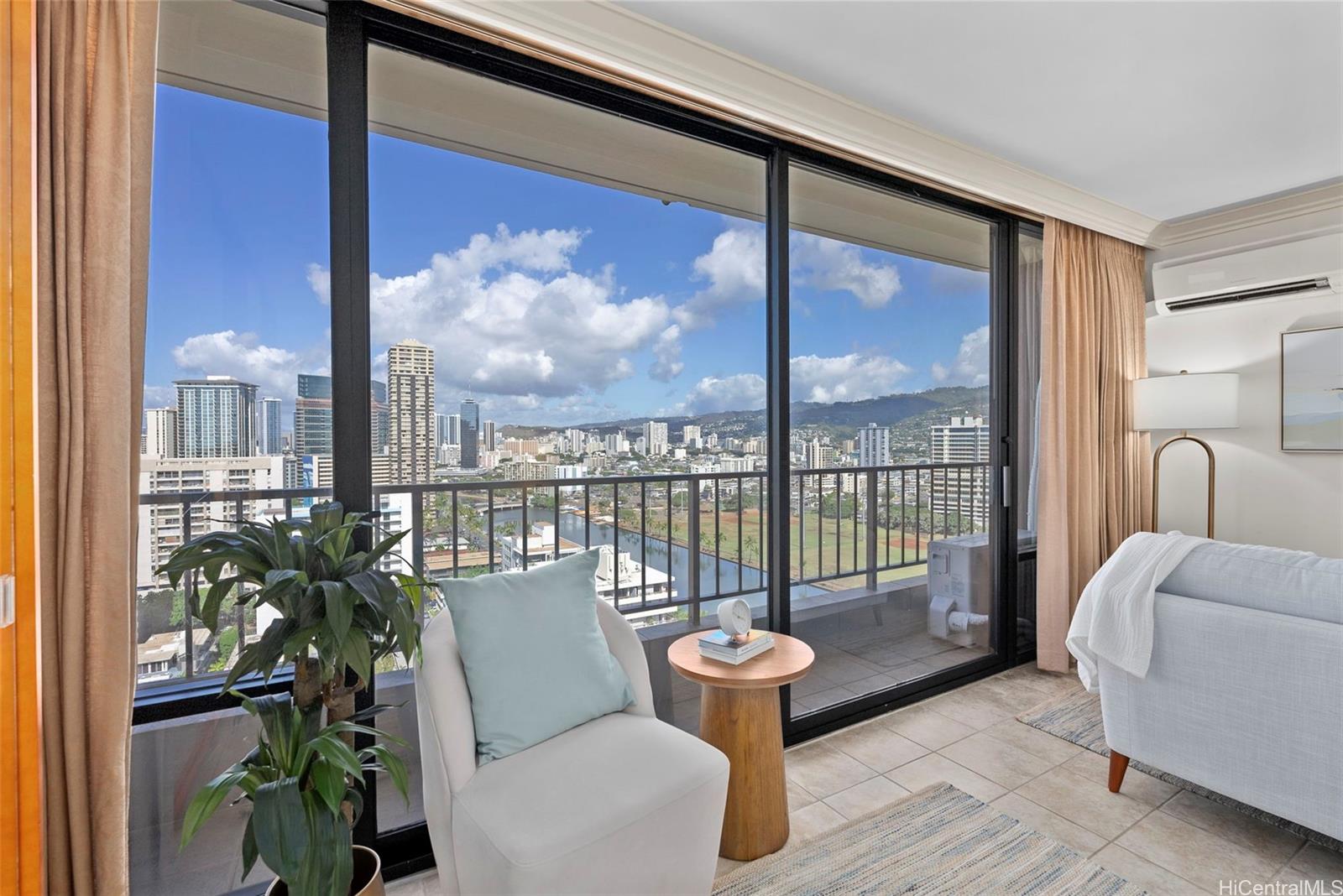 Royal Garden At Waikiki condo # 2108, Honolulu, Hawaii - photo 13 of 25