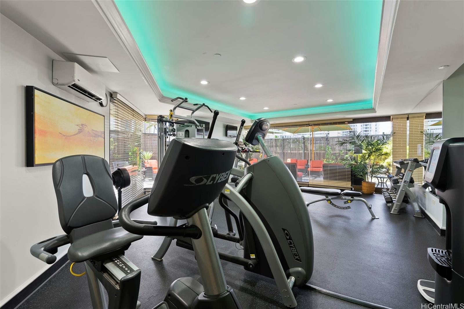 Royal Garden At Waikiki condo # 2108, Honolulu, Hawaii - photo 22 of 25