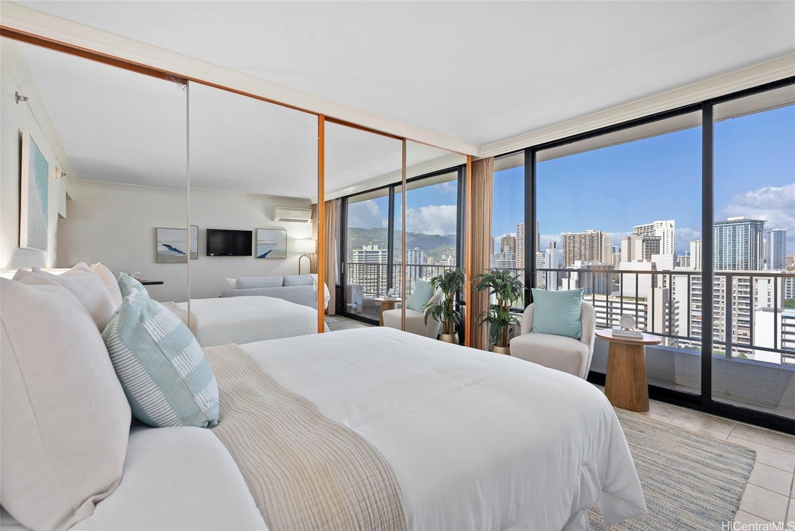 Royal Garden At Waikiki condo # 2108, Honolulu, Hawaii - photo 10 of 25