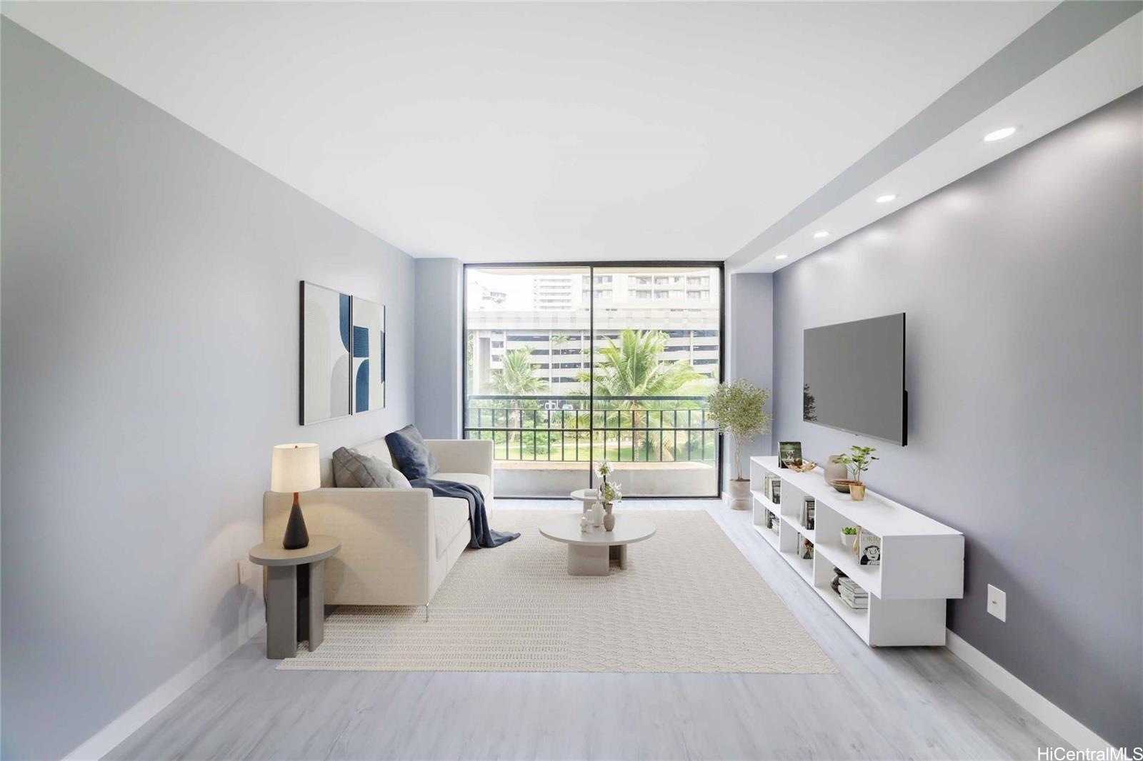 Seaside Suites condo # 310, Honolulu, Hawaii - photo 2 of 17