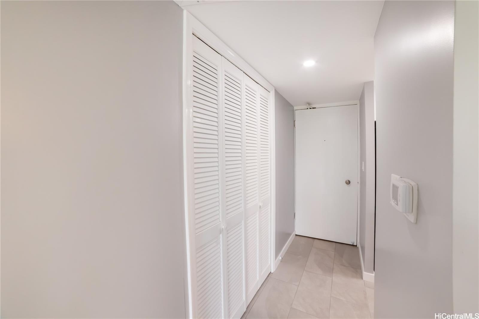 Seaside Suites condo # 310, Honolulu, Hawaii - photo 14 of 16