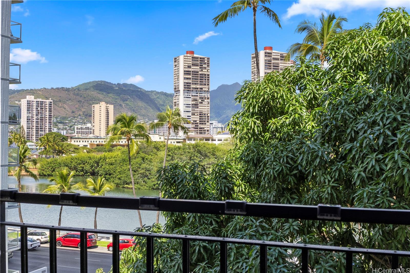 Seaside Suites condo # 404, Honolulu, Hawaii - photo 16 of 24