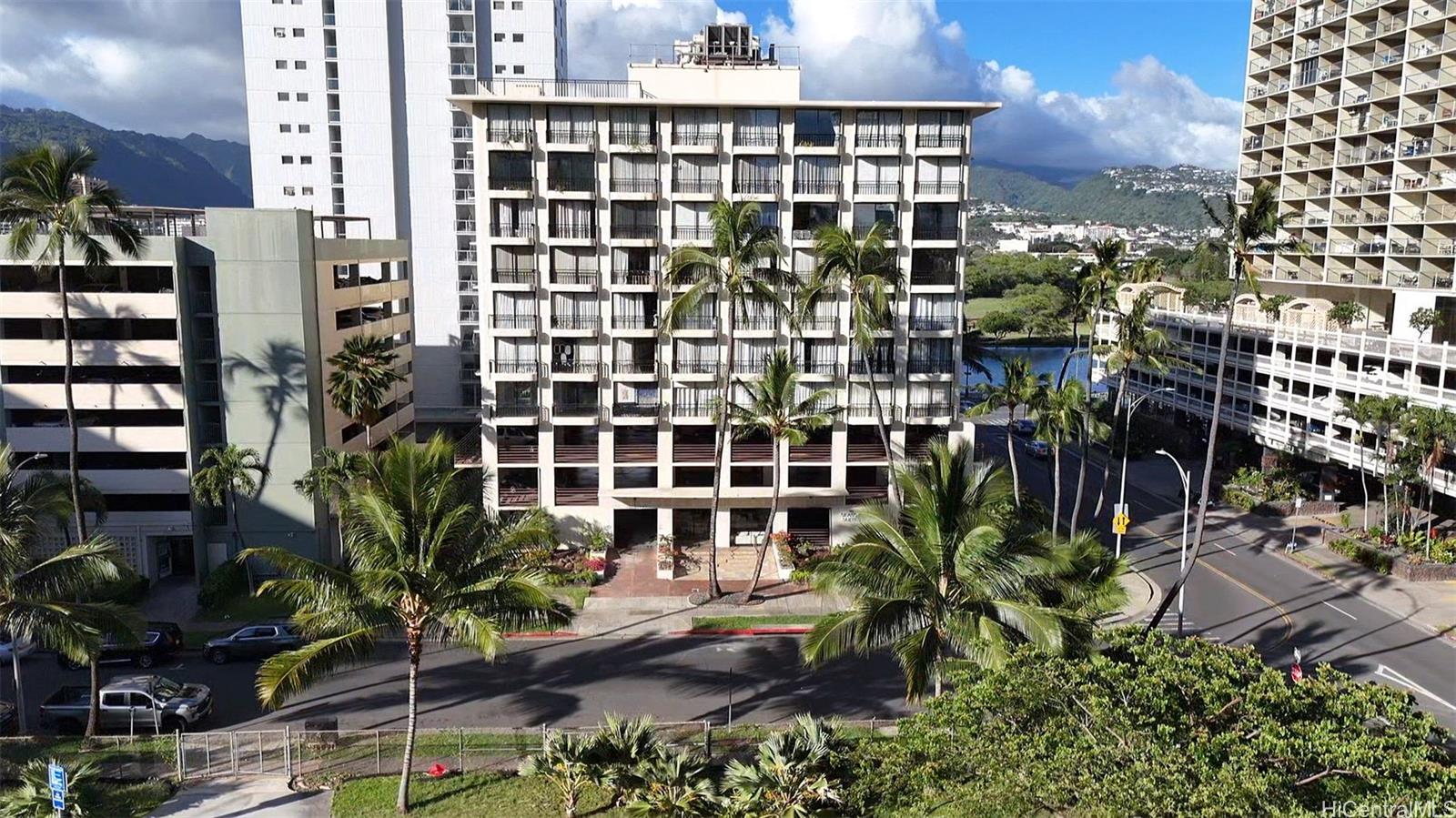 Seaside Suites condo # 404, Honolulu, Hawaii - photo 21 of 24