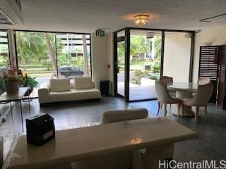 Seaside Suites condo # 406, Honolulu, Hawaii - photo 3 of 6