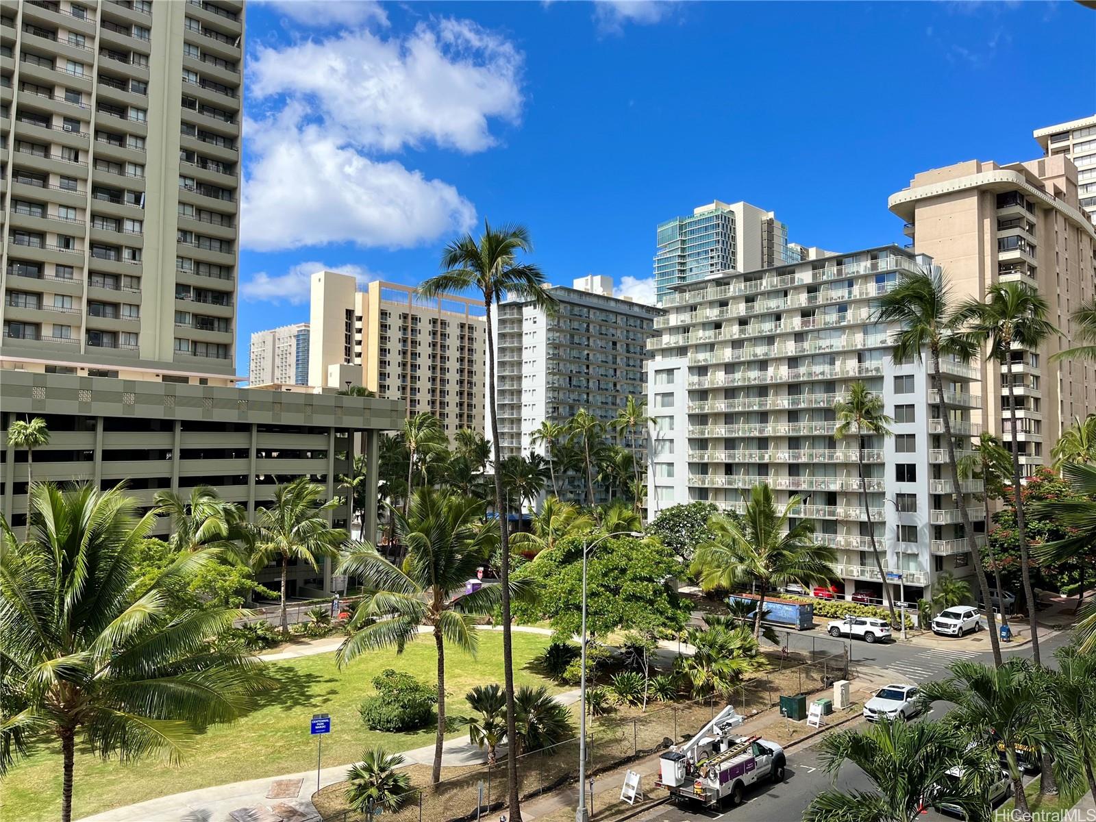 Seaside Suites condo # 409, Honolulu, Hawaii - photo 12 of 18