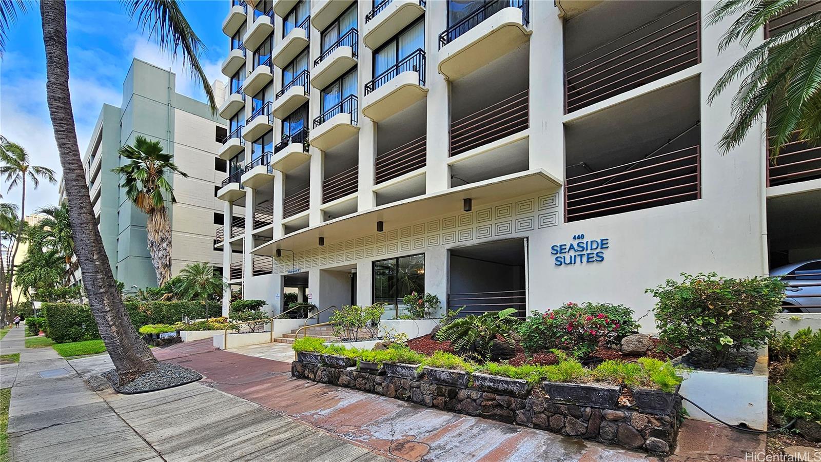 Seaside Suites condo # 506, Honolulu, Hawaii - photo 2 of 25