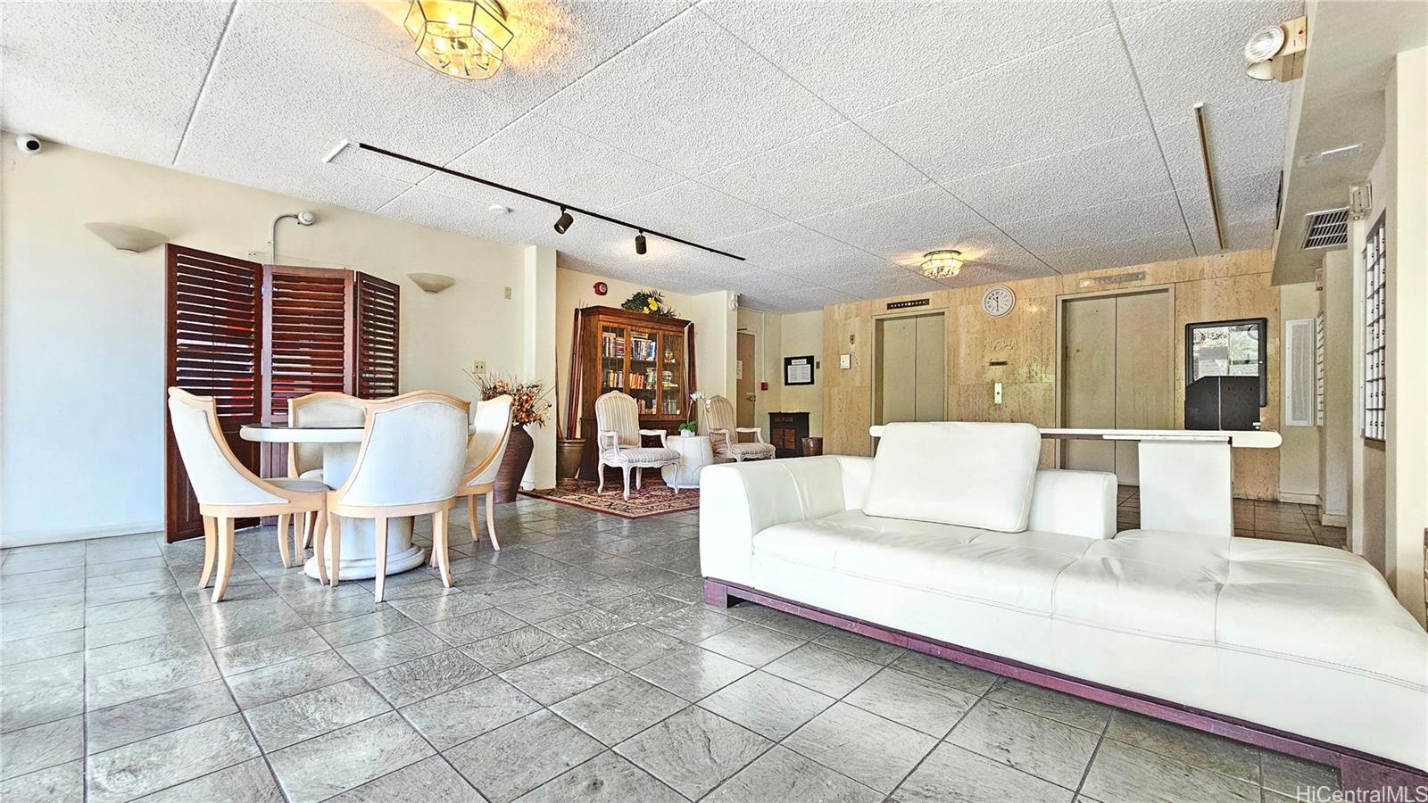 Seaside Suites condo # 506, Honolulu, Hawaii - photo 16 of 25