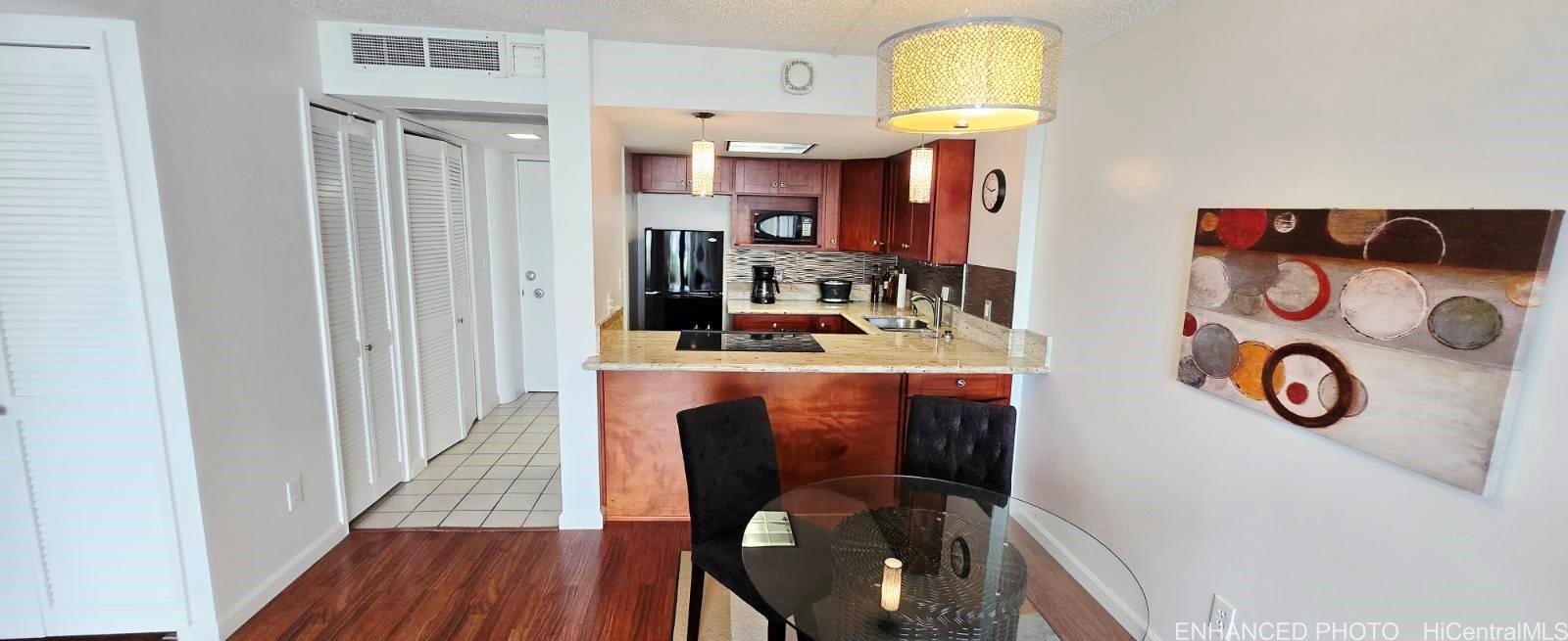 440 Seaside Ave Honolulu - Rental - photo 3 of 14