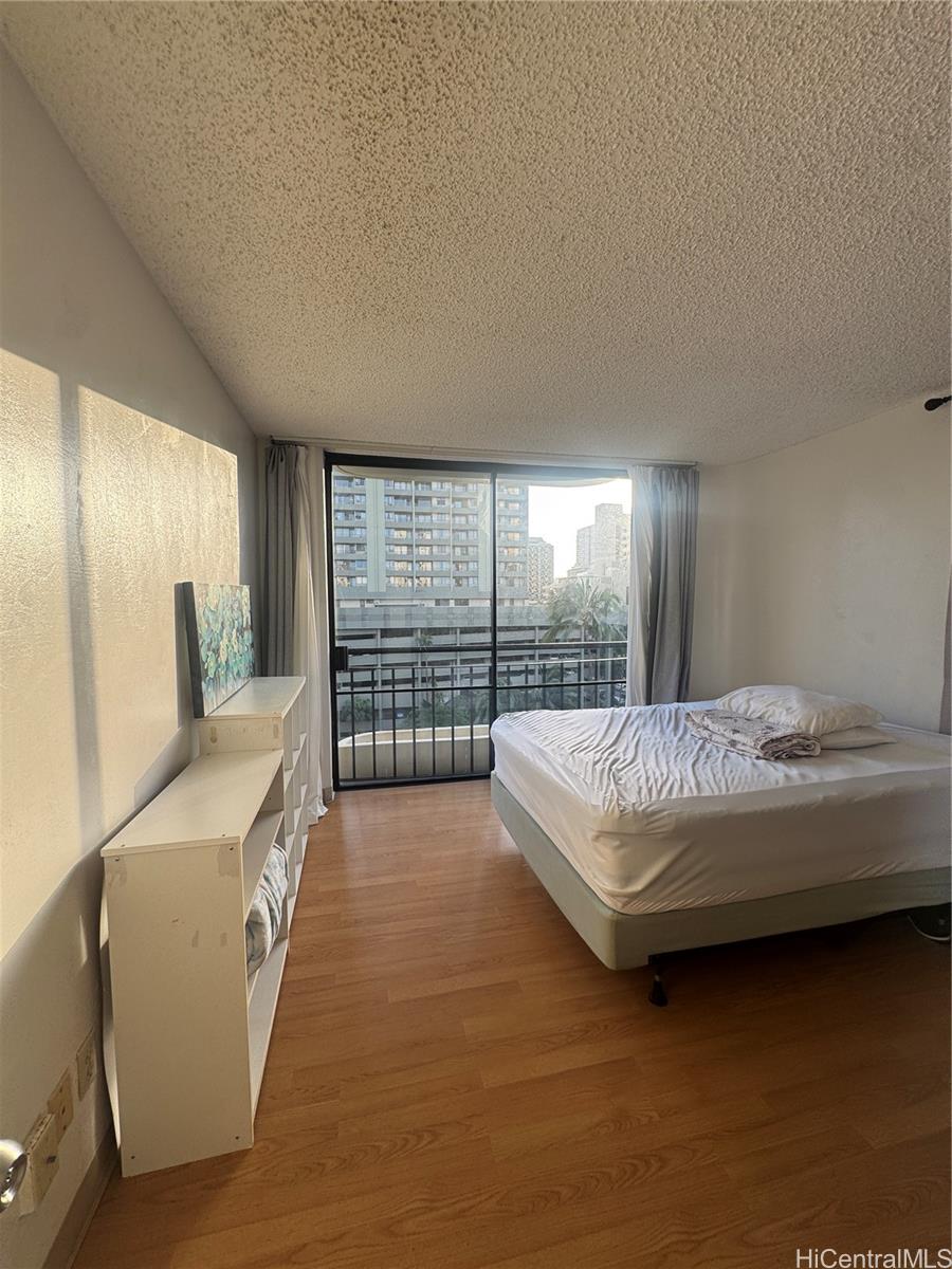 Seaside Suites condo # 708, Honolulu, Hawaii - photo 6 of 12