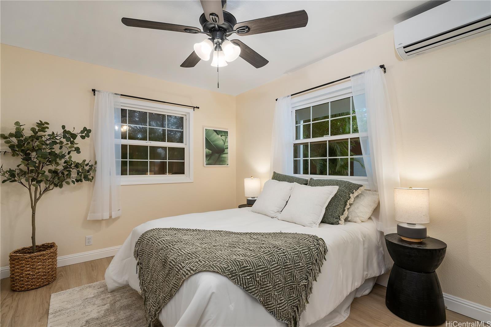 441  Kaumakani Street Koko Head Terrace, Hawaii Kai home - photo 7 of 24