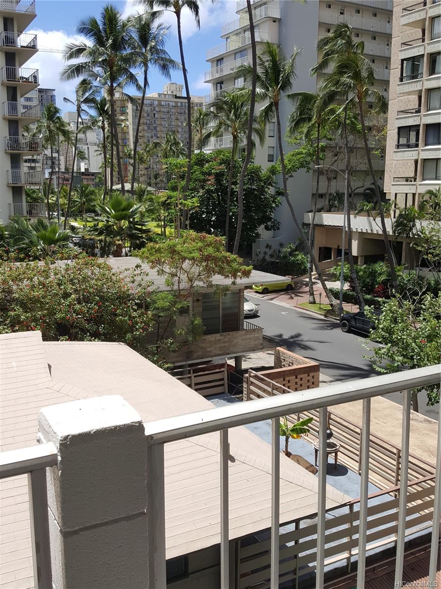 N/A condo # 404, Honolulu, Hawaii - photo 4 of 12
