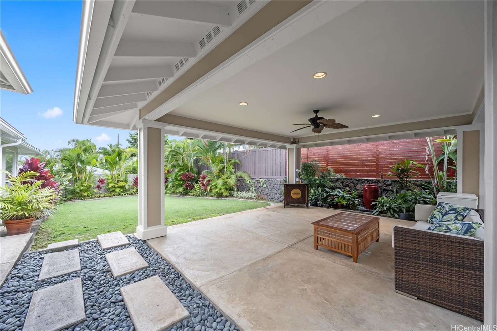 44-135  Kalenakai Place Bay View Garden, Kaneohe home - photo 7 of 25