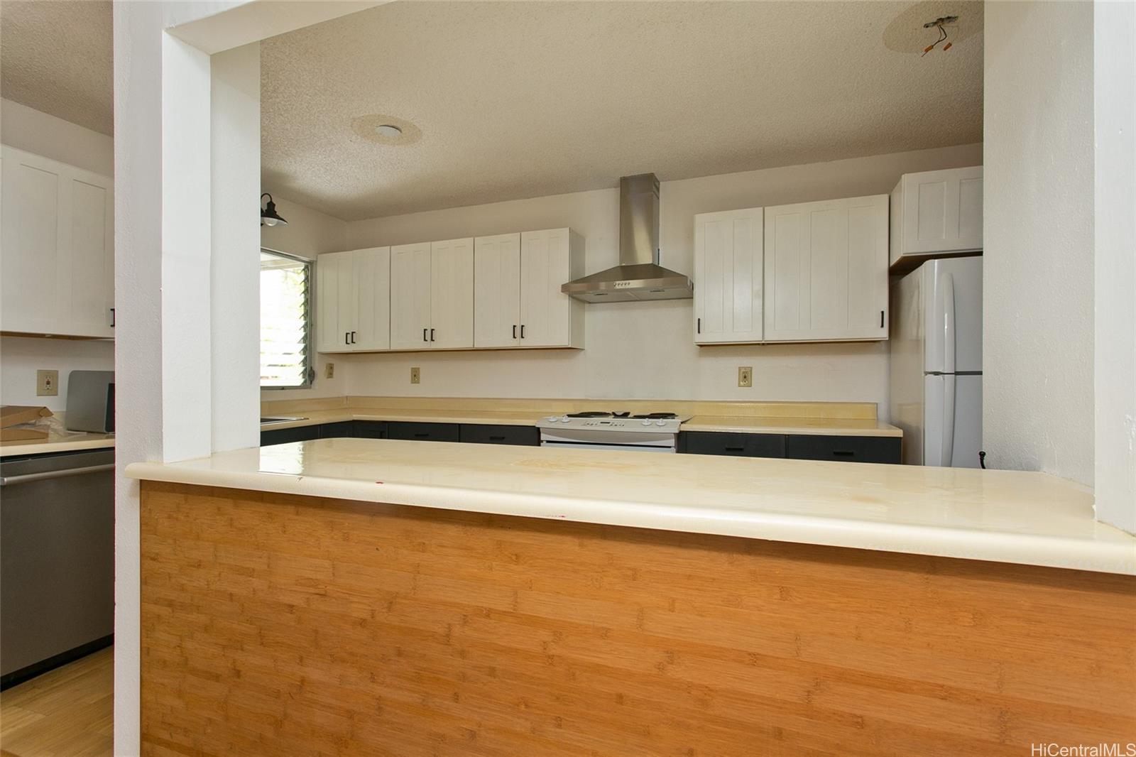 Yacht Club Terrace condo # 2204, Kaneohe, Hawaii - photo 11 of 24