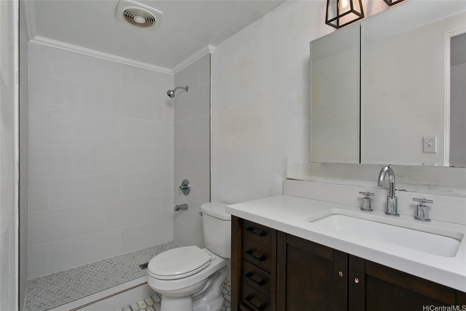 Yacht Club Terrace condo # 2204, Kaneohe, Hawaii - photo 14 of 24