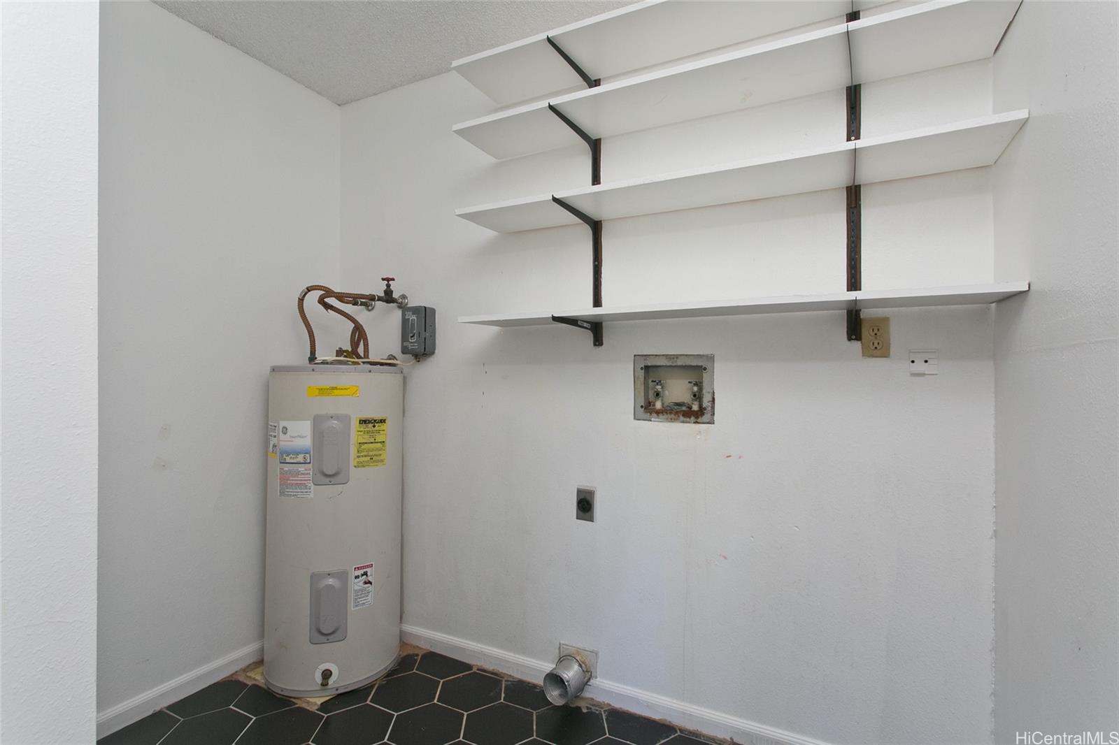 Yacht Club Terrace condo # 2204, Kaneohe, Hawaii - photo 19 of 24